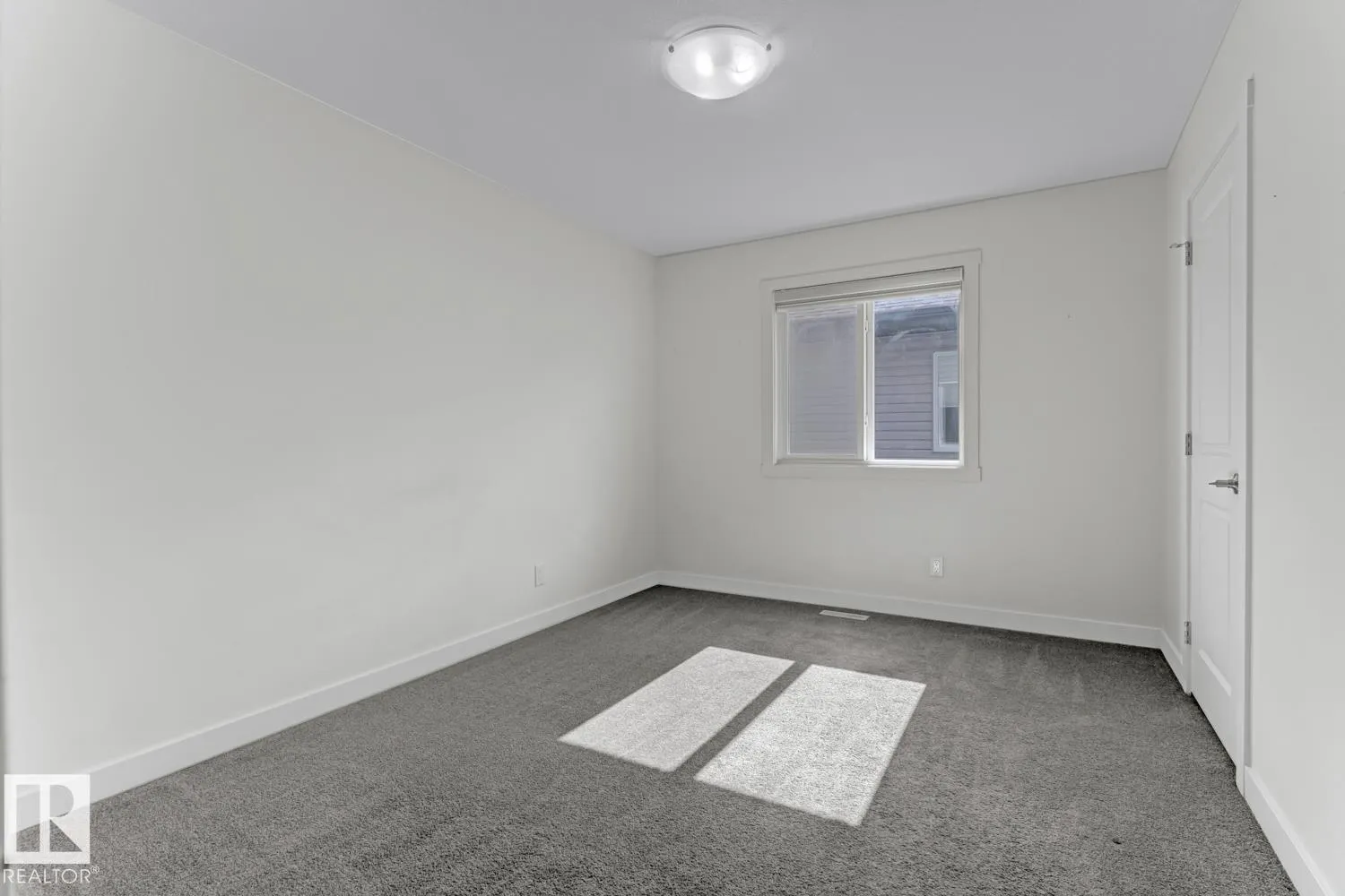 513 EAGLESON Wynd
