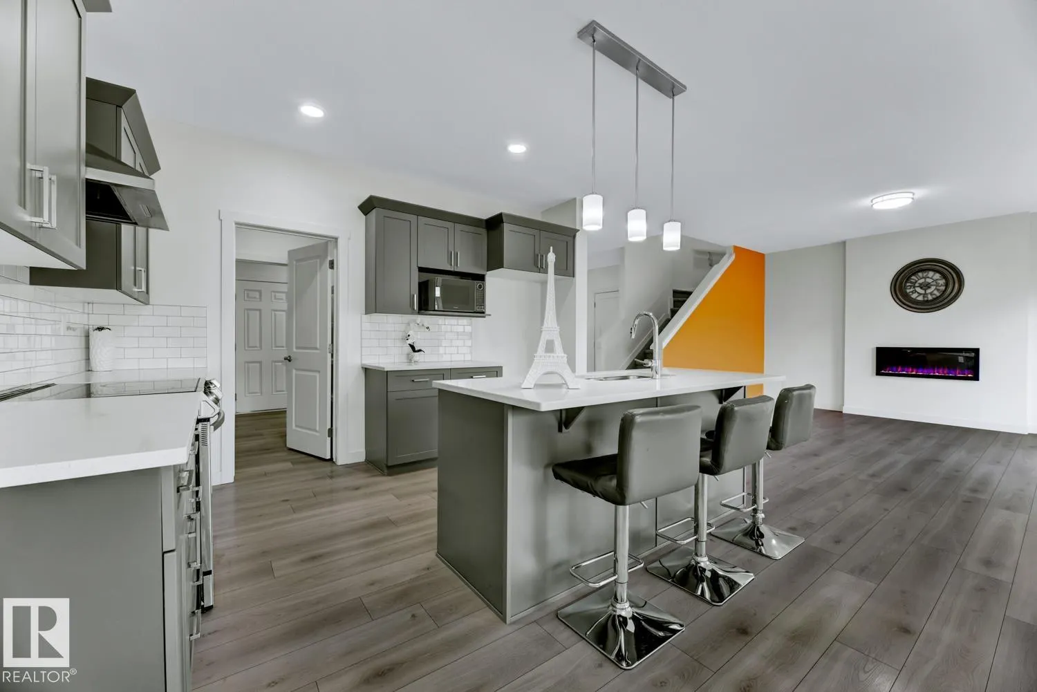 513 EAGLESON Wynd