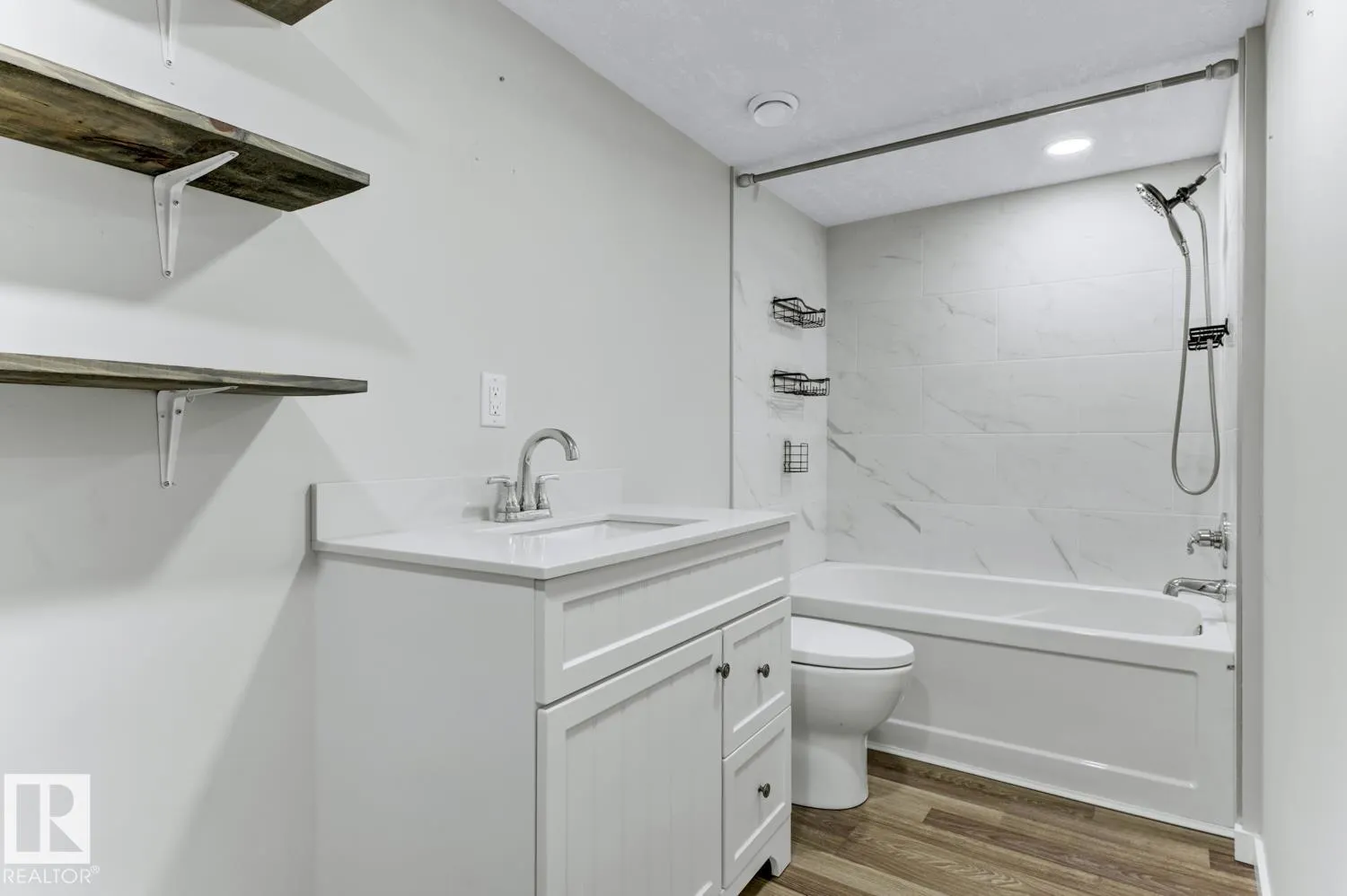513 EAGLESON Wynd