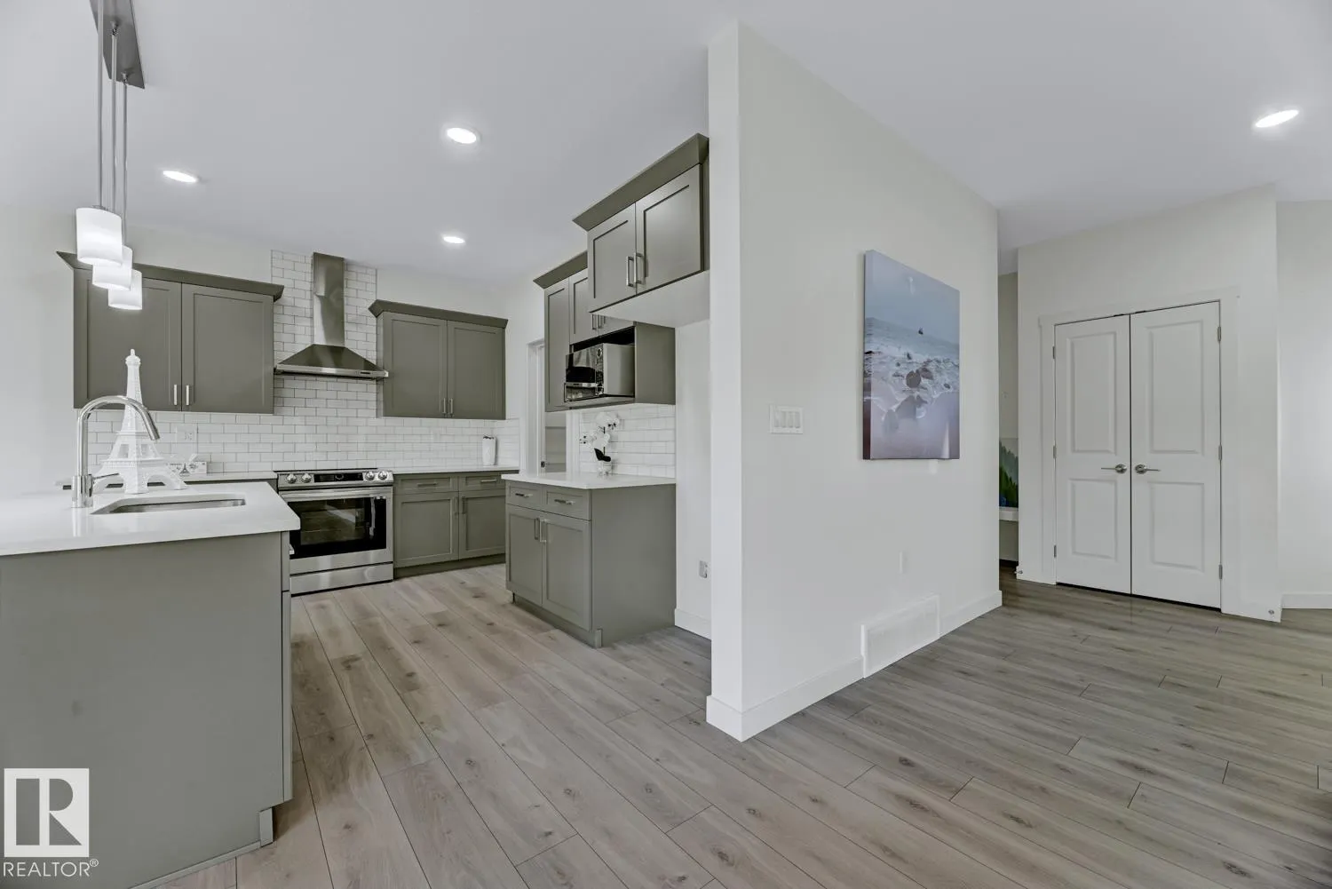 513 EAGLESON Wynd