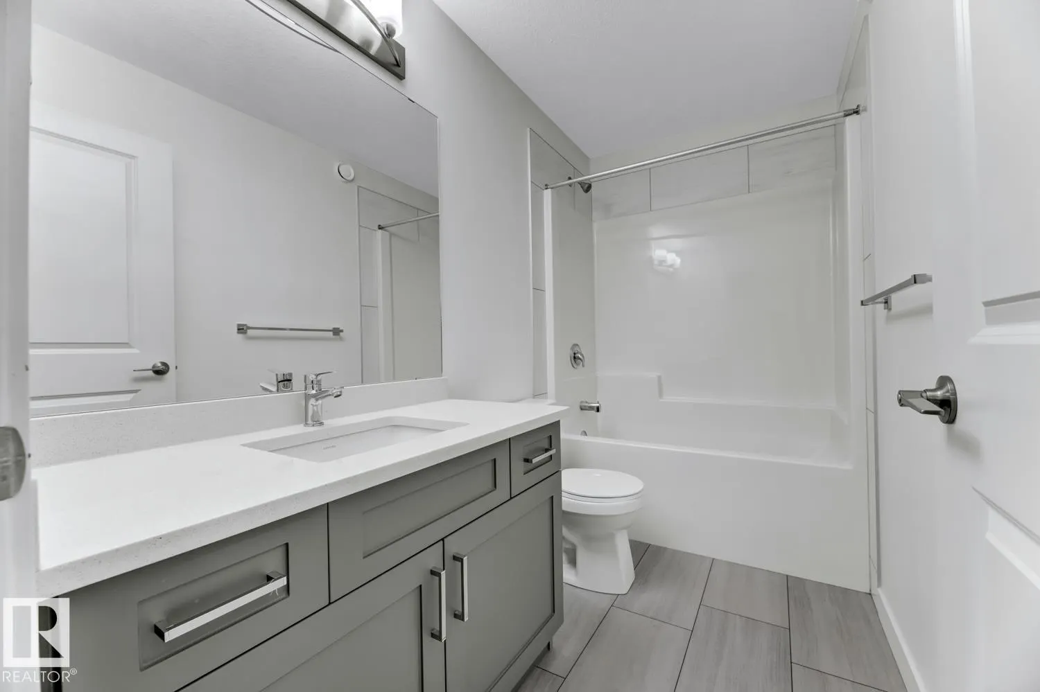 513 EAGLESON Wynd