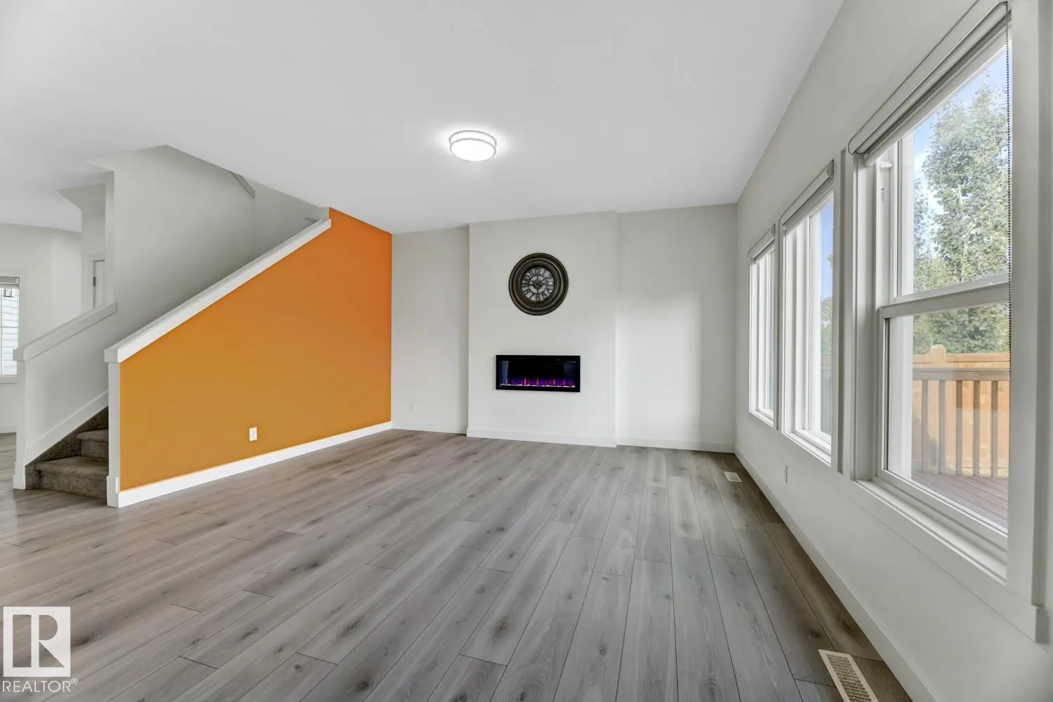 513 EAGLESON Wynd