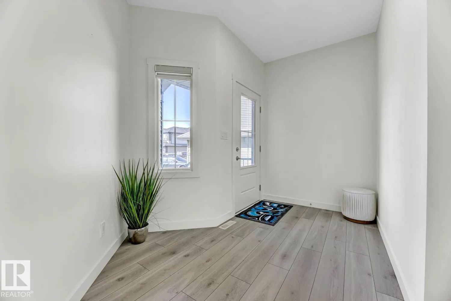 513 EAGLESON Wynd