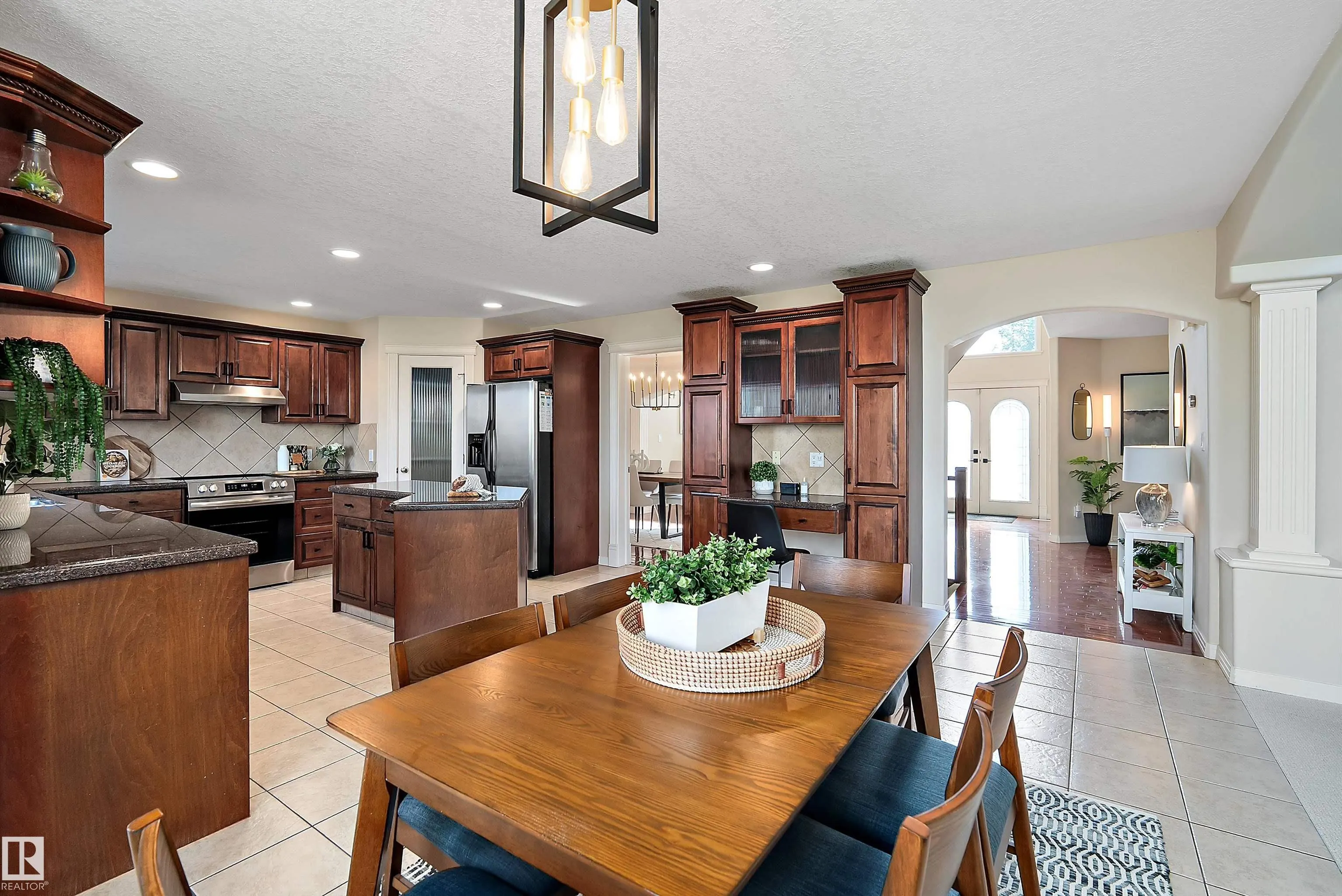 995 HOLLINGSWORTH BEND Bend
