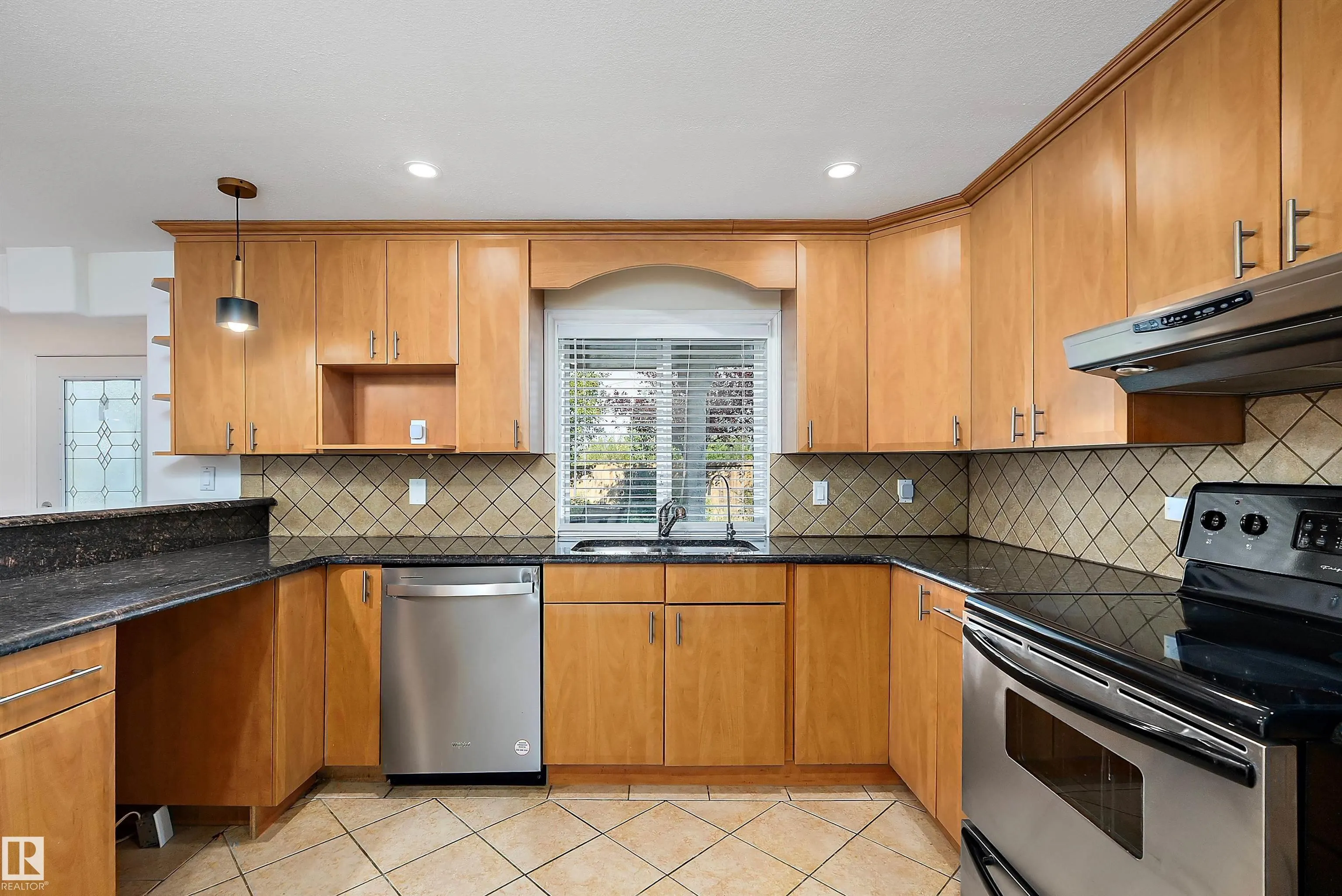 995 HOLLINGSWORTH BEND Bend