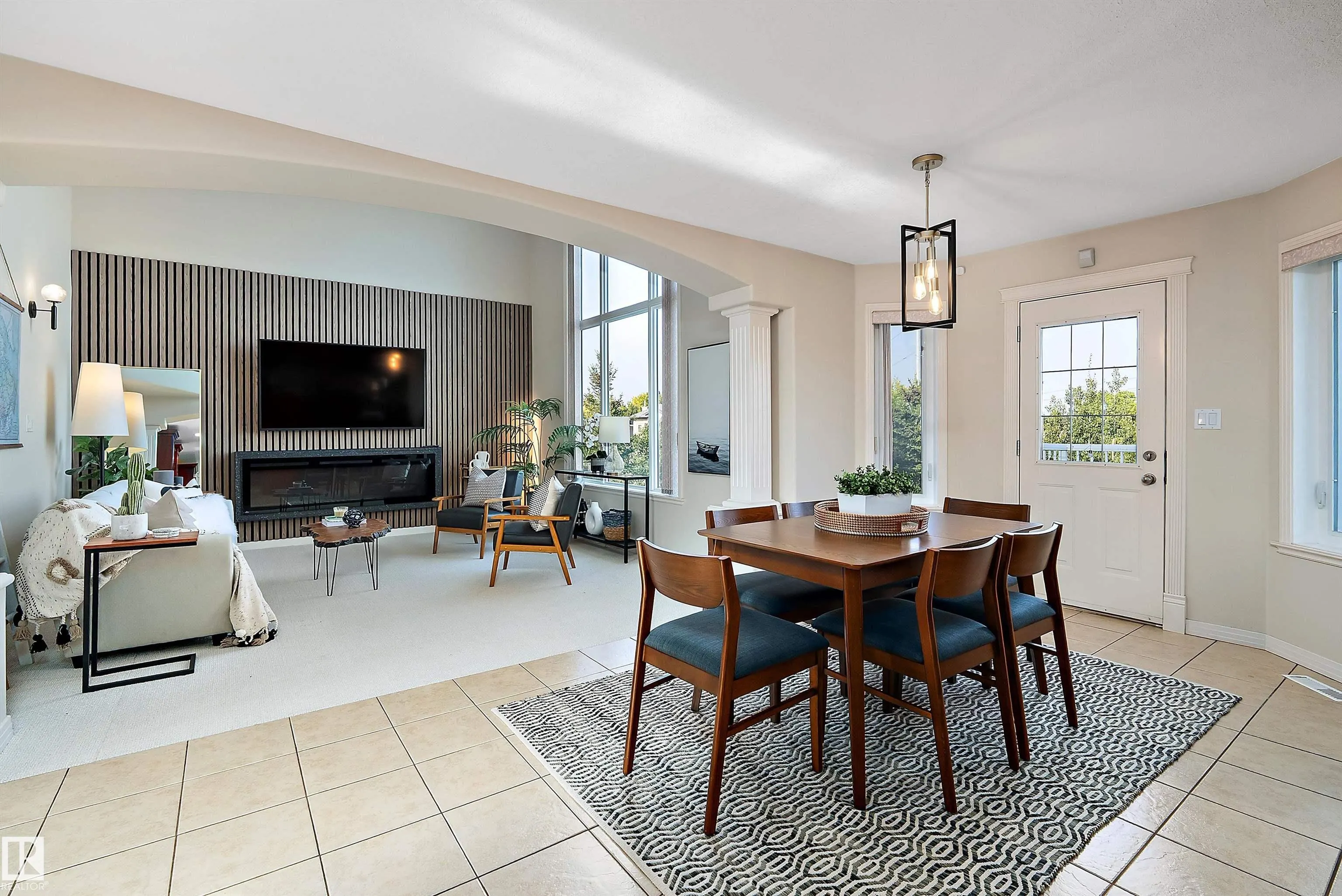 995 HOLLINGSWORTH BEND Bend
