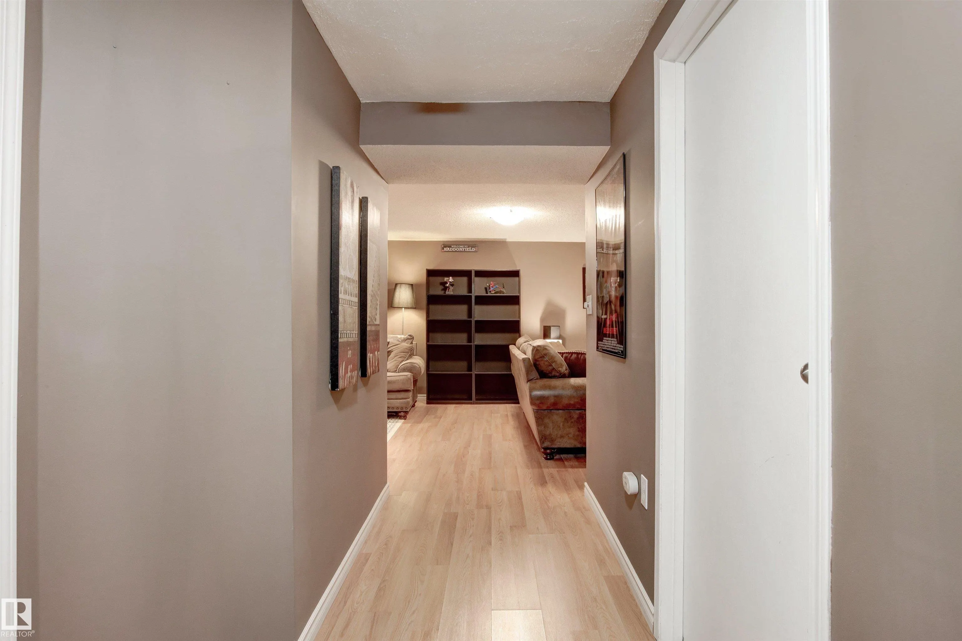 1704 39 Street