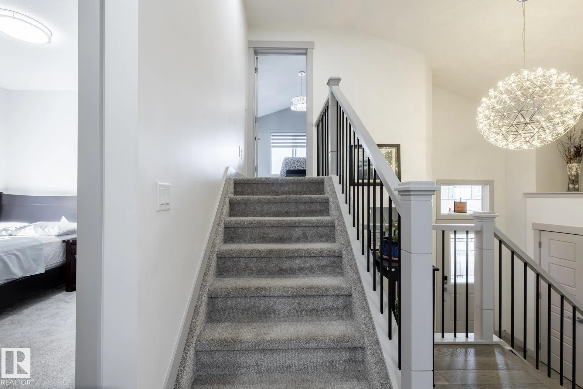 2548 WONNACOTT Loop