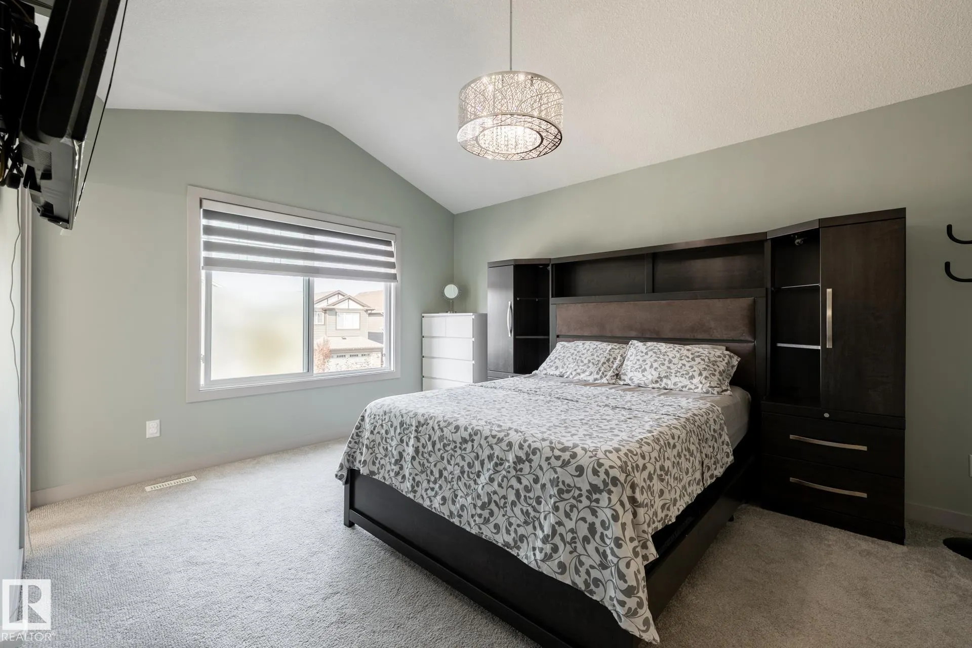2548 WONNACOTT Loop