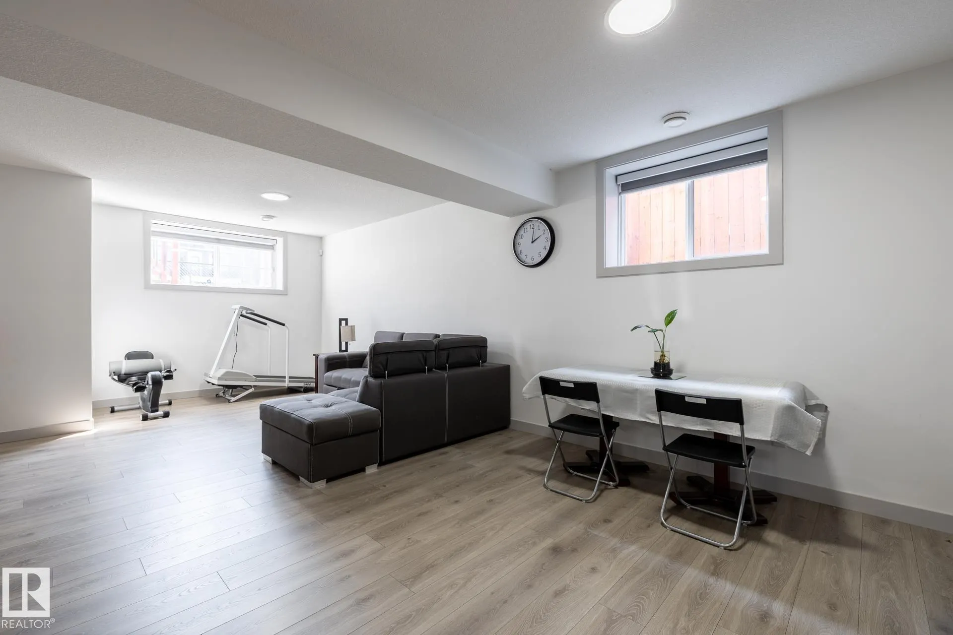 2548 WONNACOTT Loop