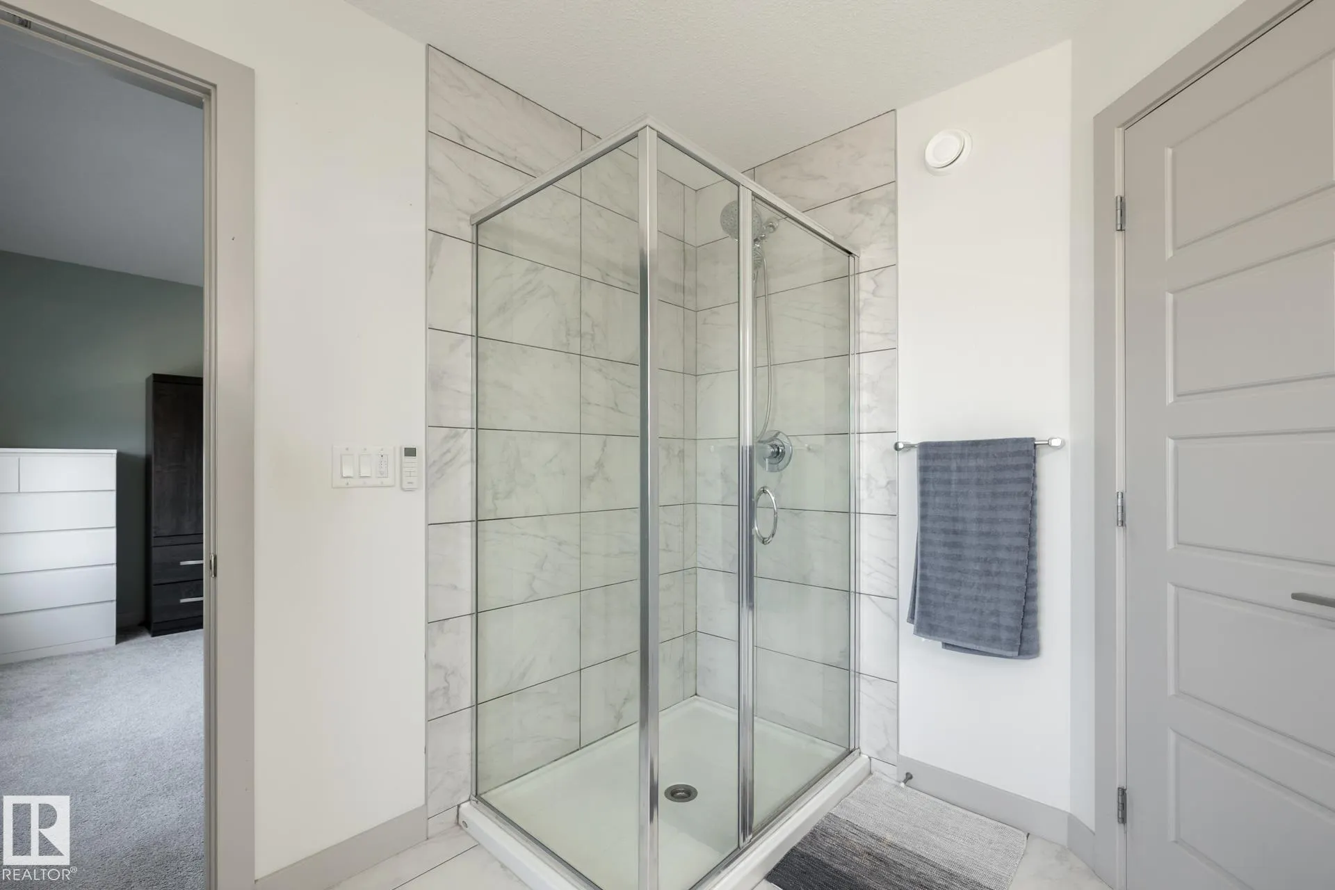 2548 WONNACOTT Loop