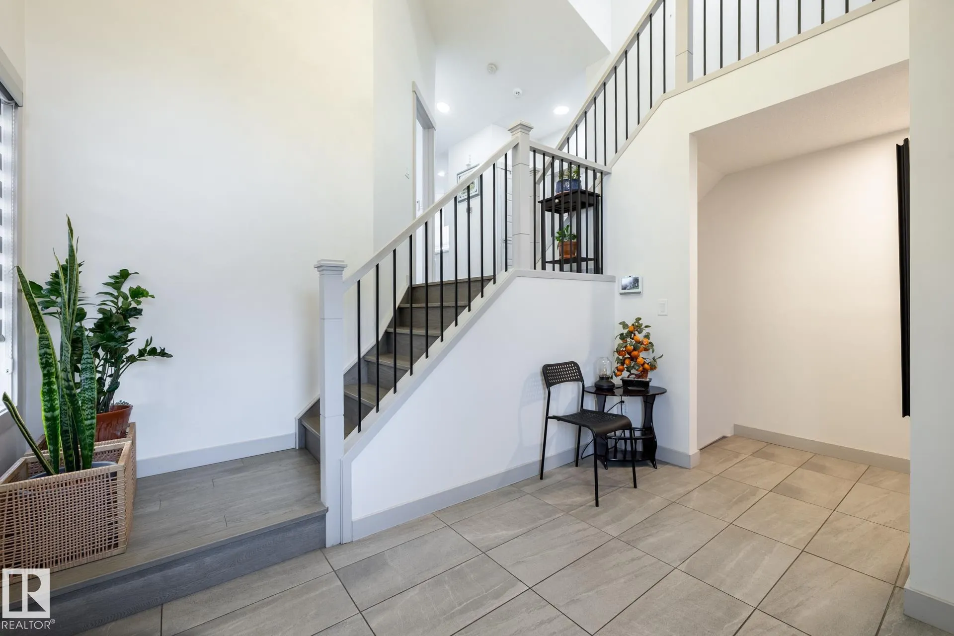 2548 WONNACOTT Loop