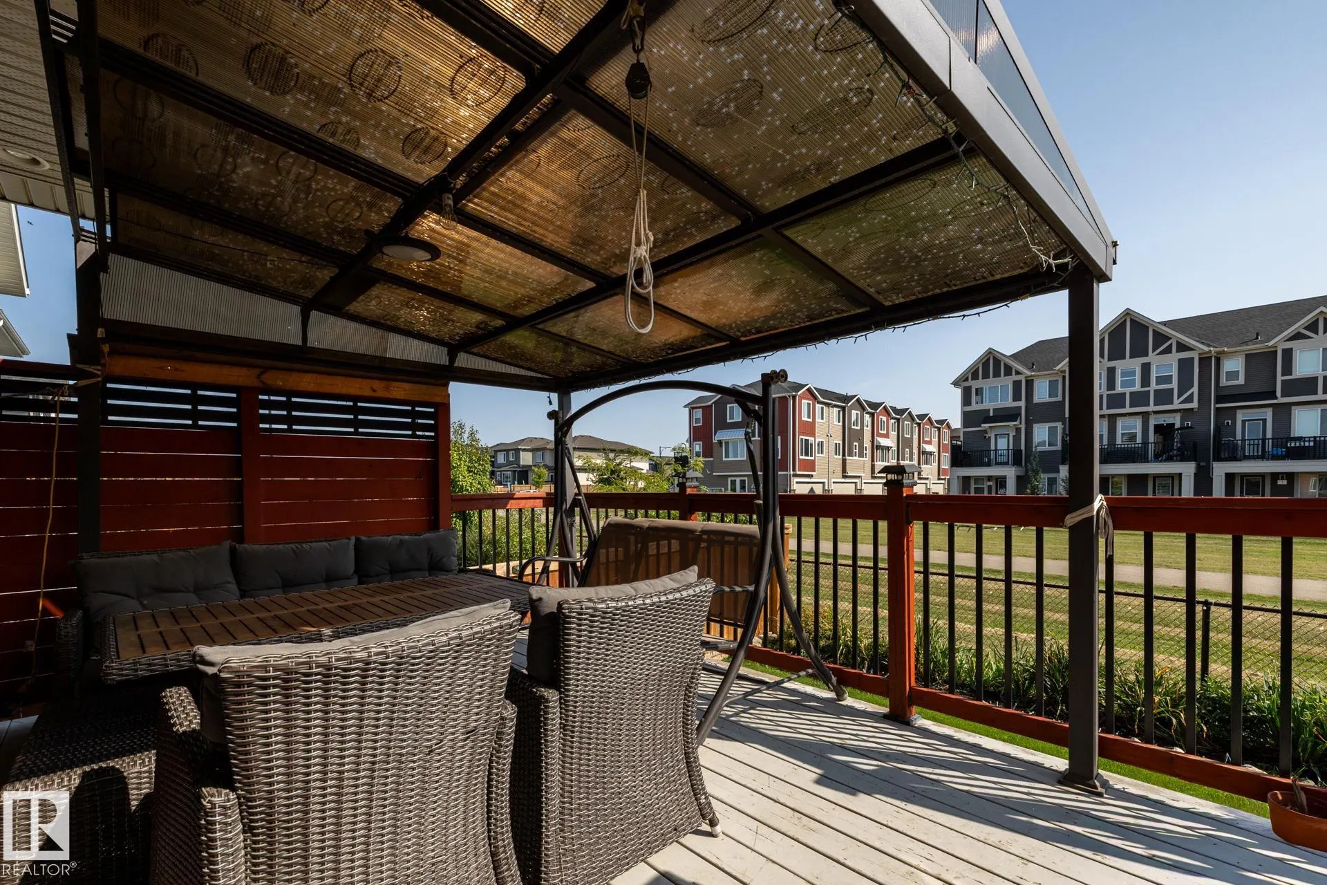 2548 WONNACOTT Loop