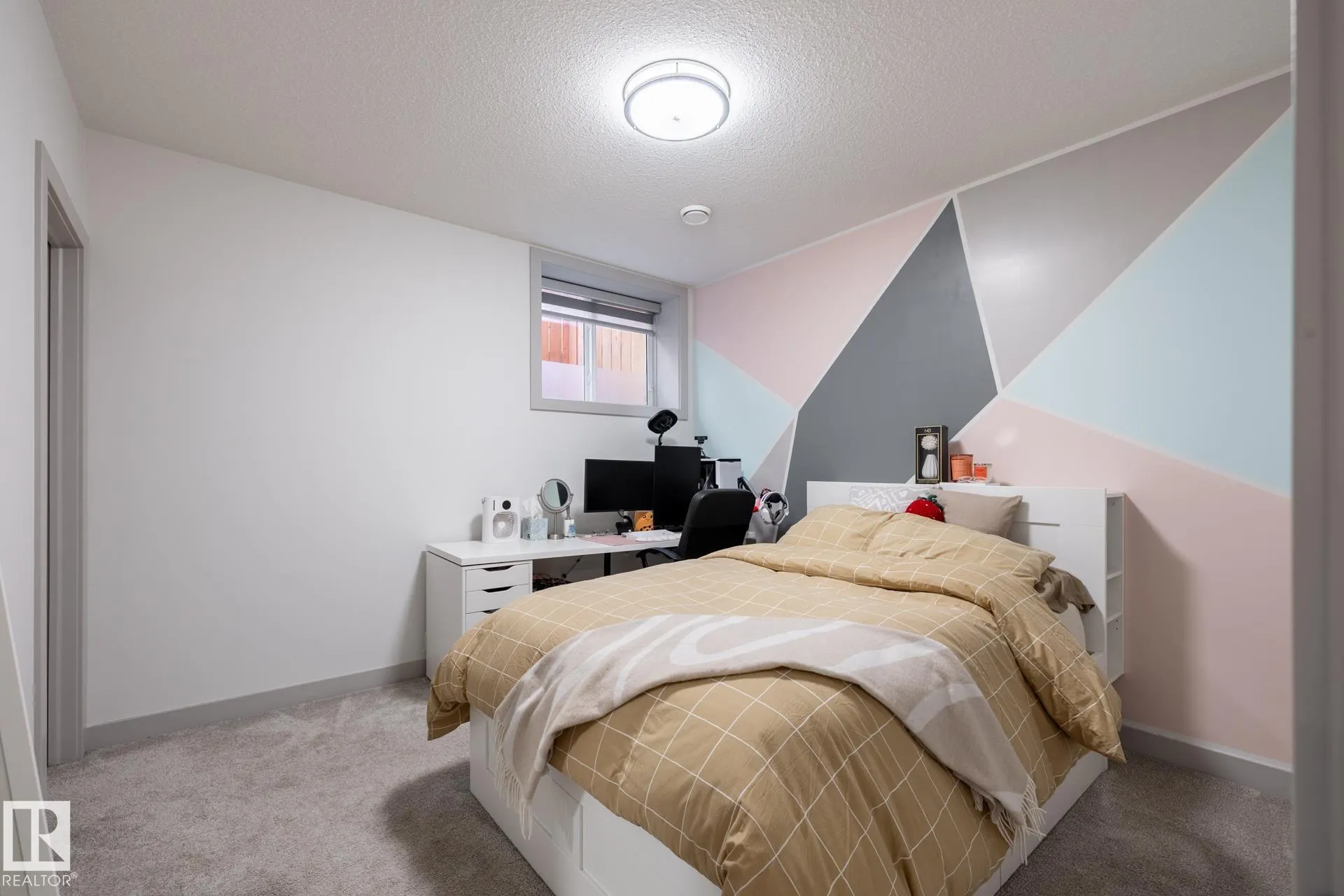 2548 WONNACOTT Loop
