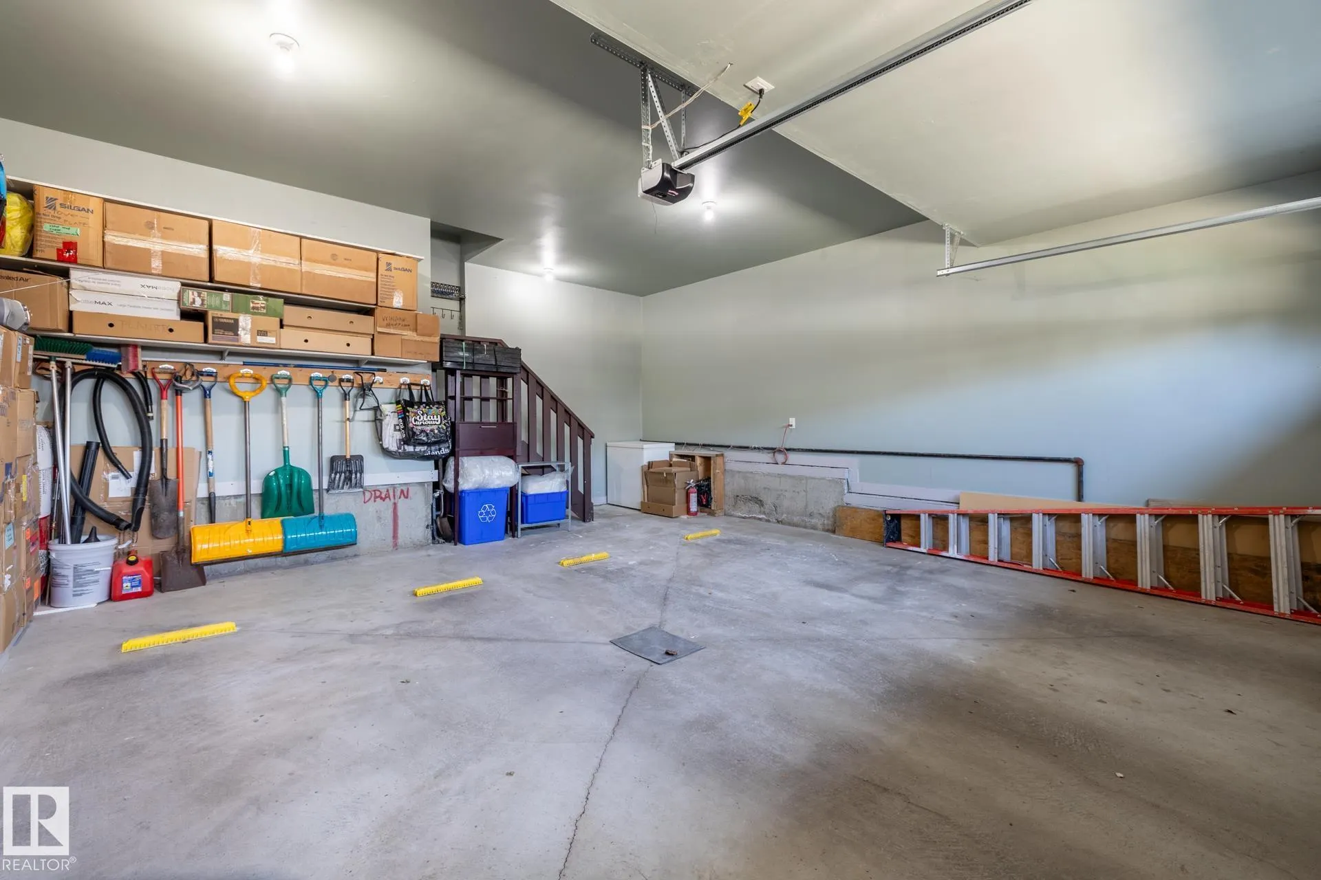 2548 WONNACOTT Loop
