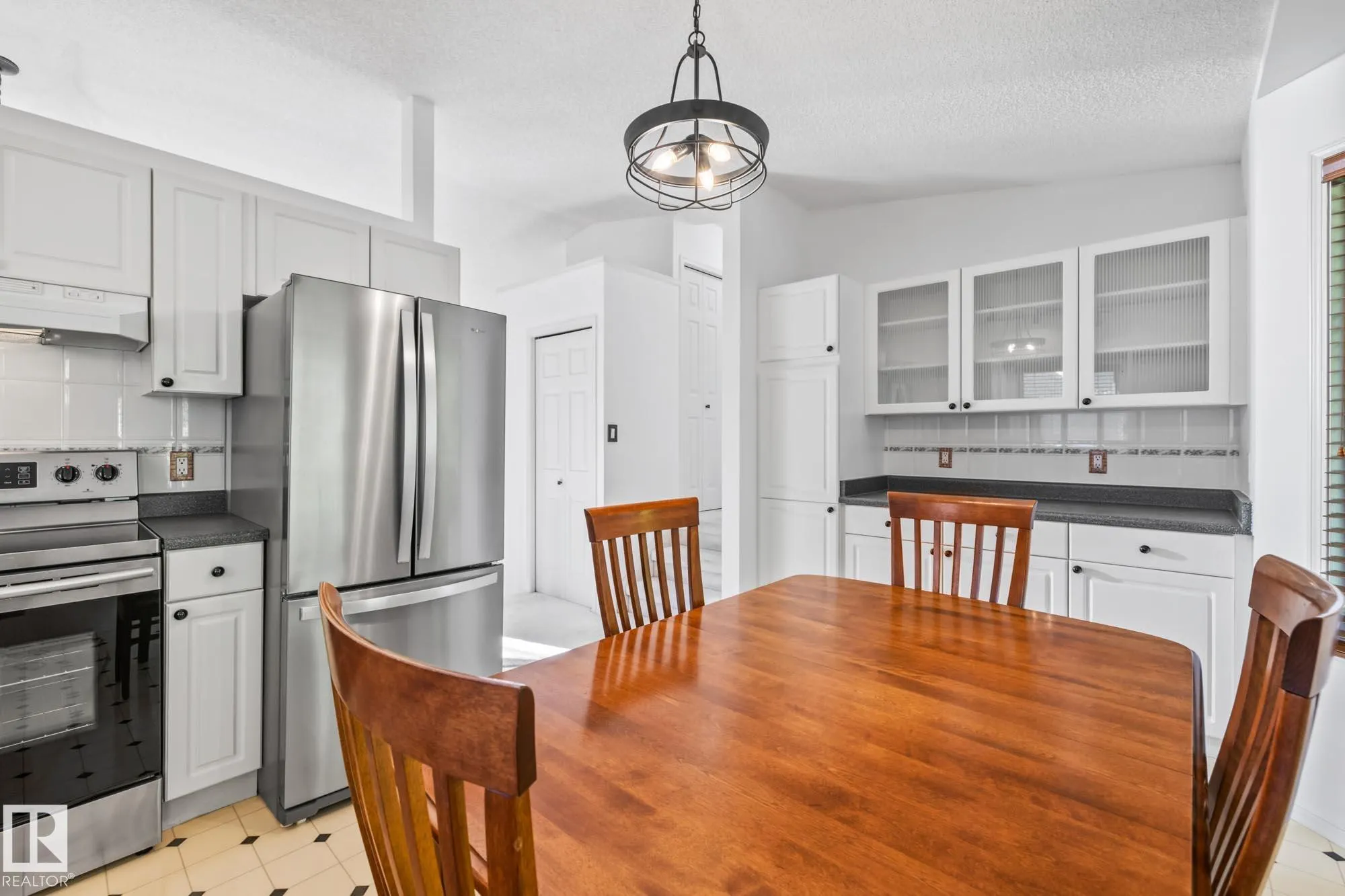 15 POIRIER Avenue