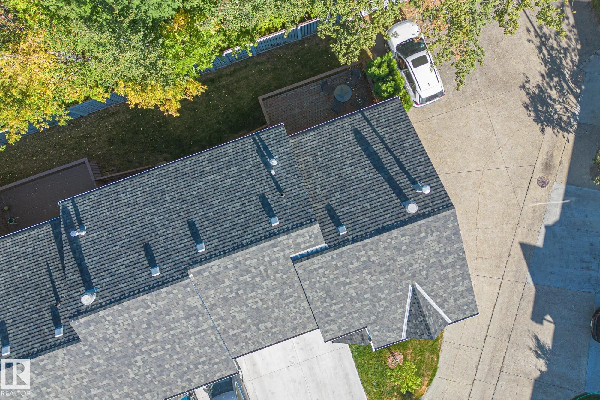 15 POIRIER Avenue