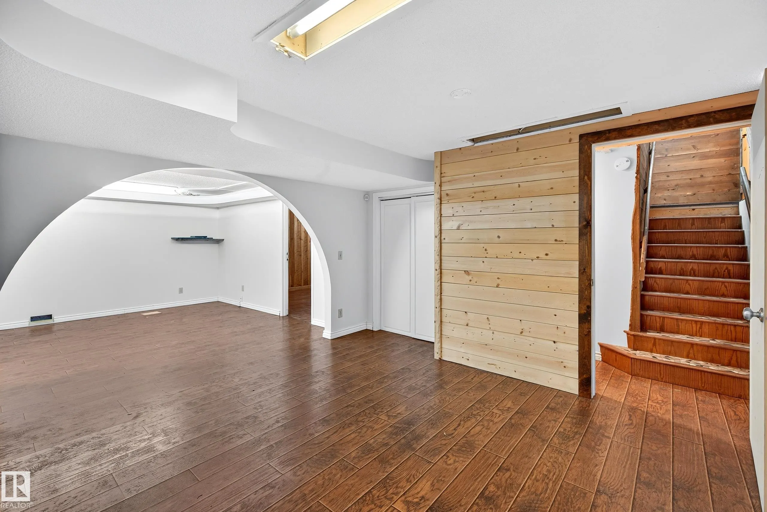 116 CORINTHIA Drive