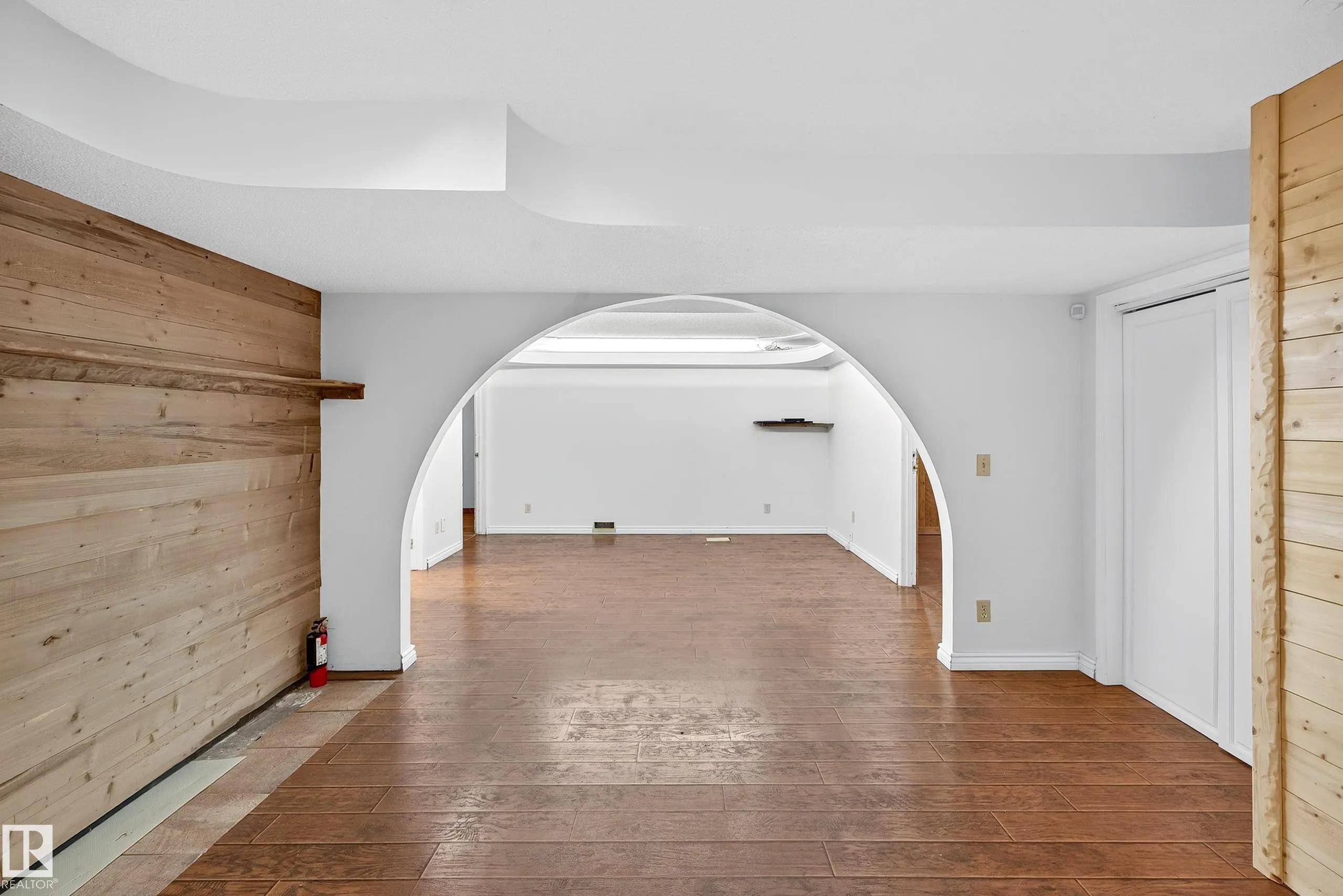 116 CORINTHIA Drive