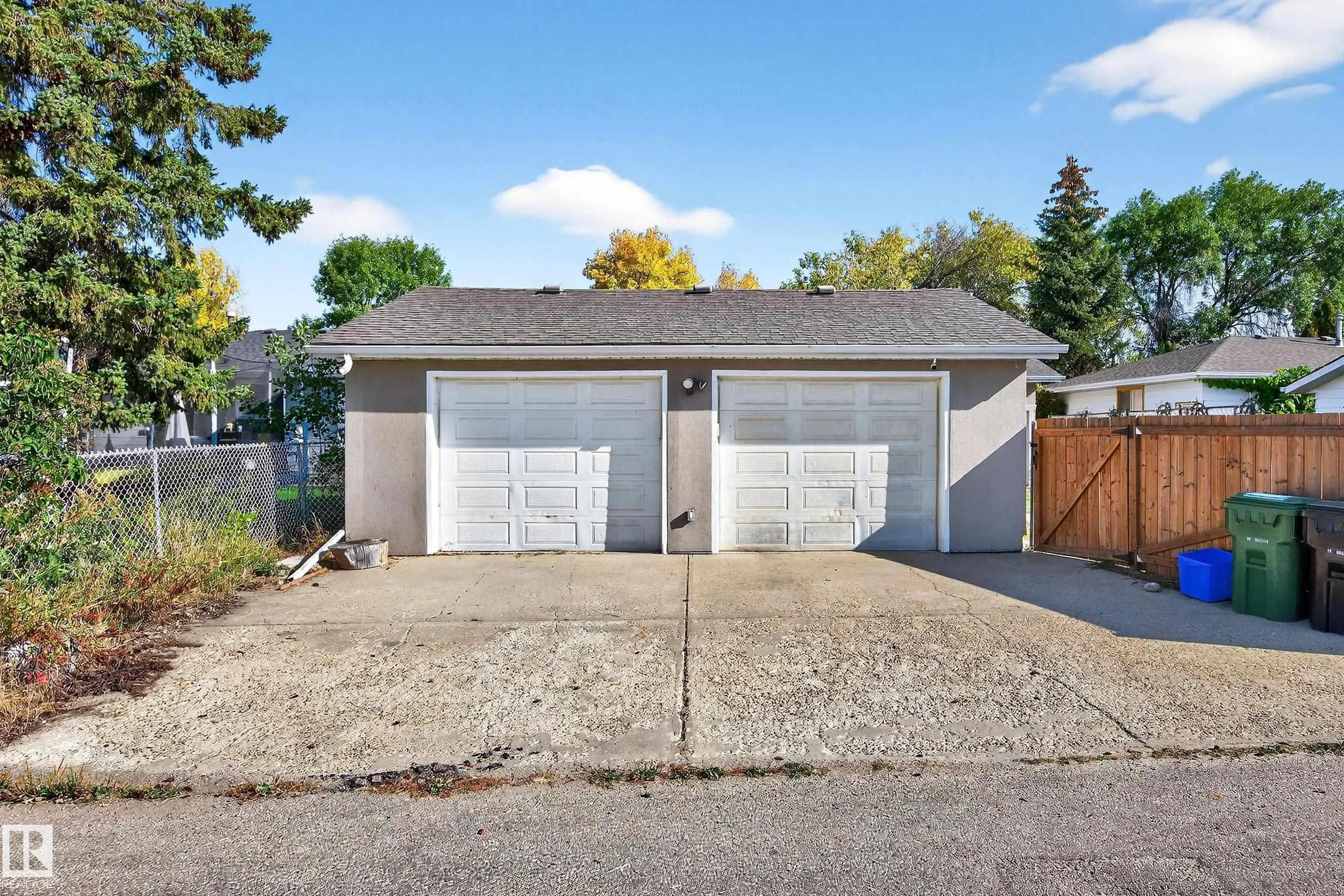116 CORINTHIA Drive