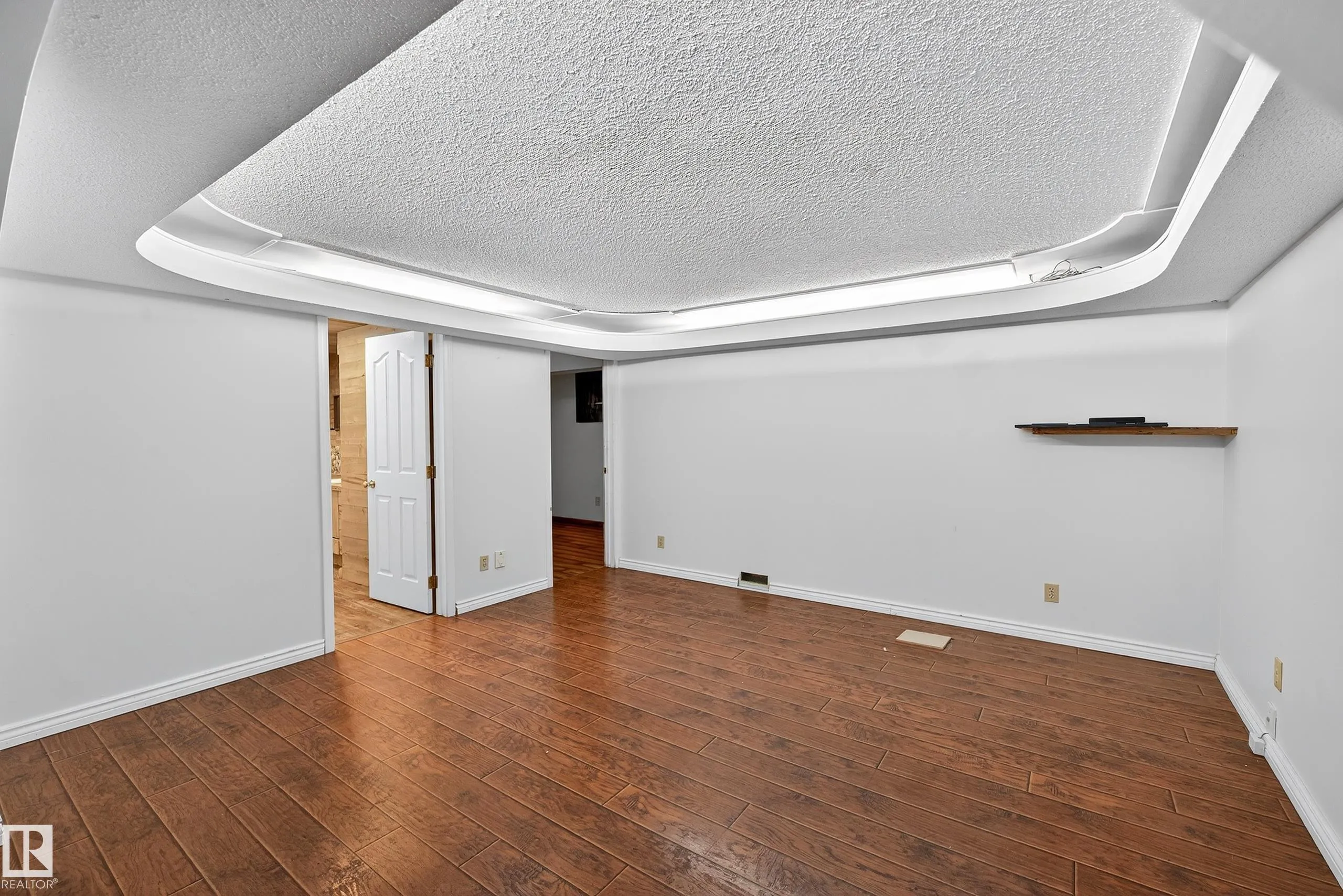 116 CORINTHIA Drive