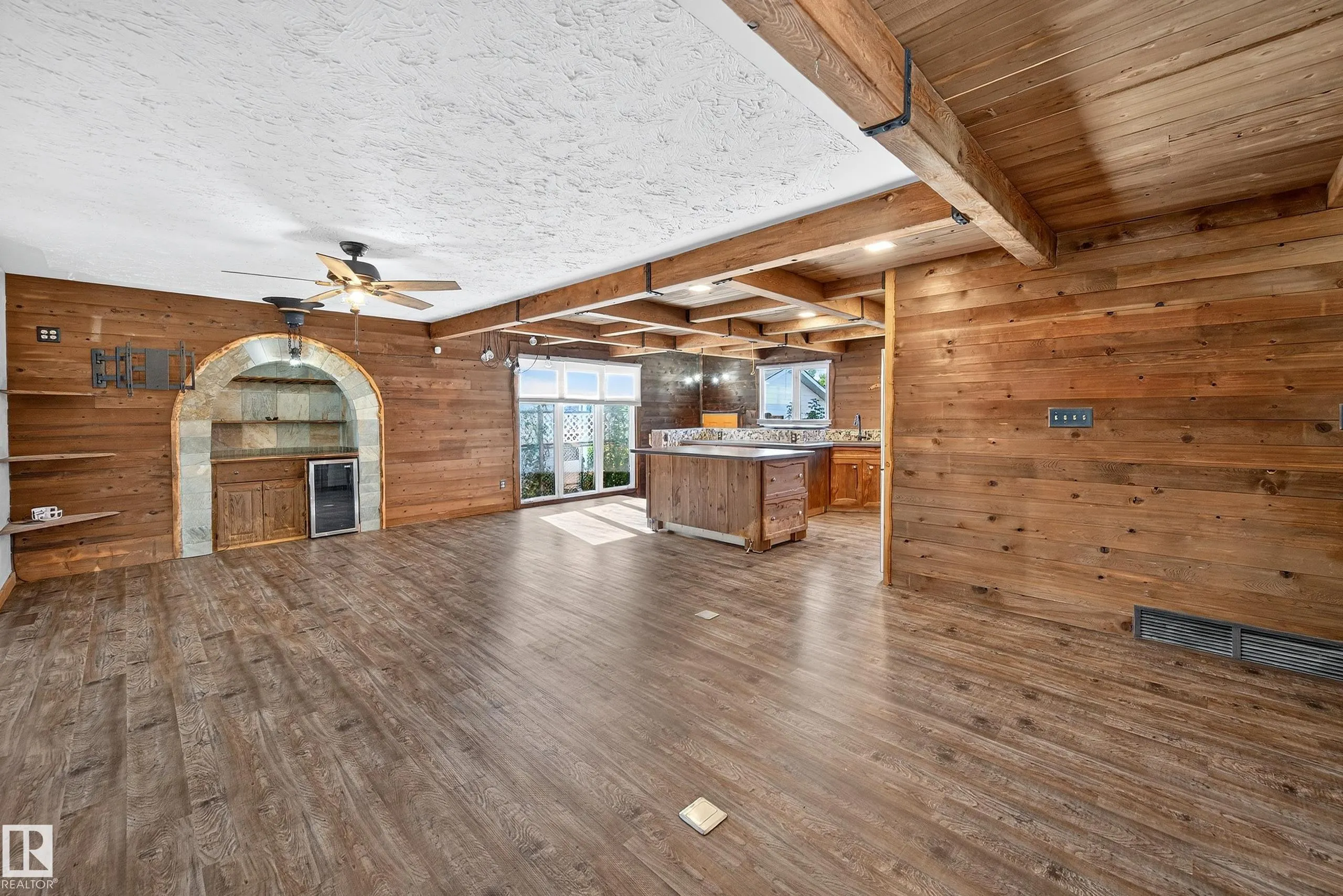 116 CORINTHIA Drive
