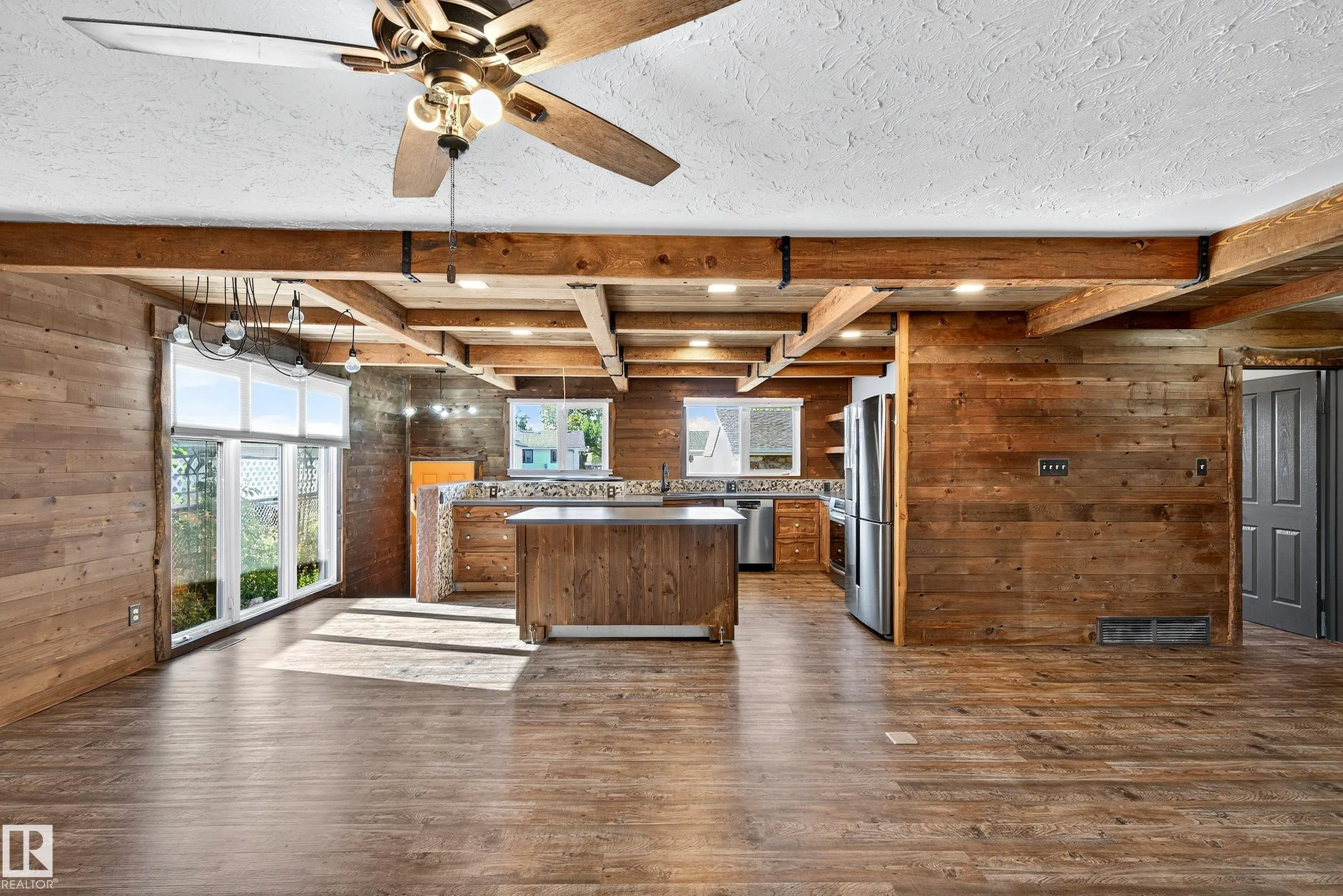 116 CORINTHIA Drive