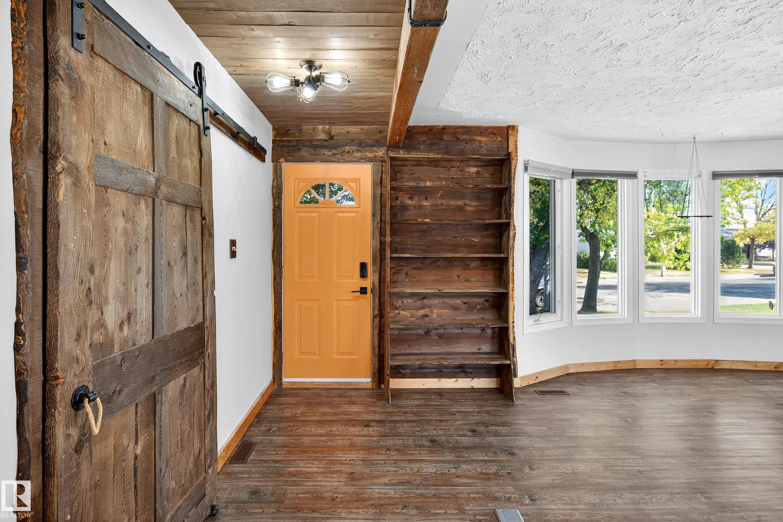 116 CORINTHIA Drive