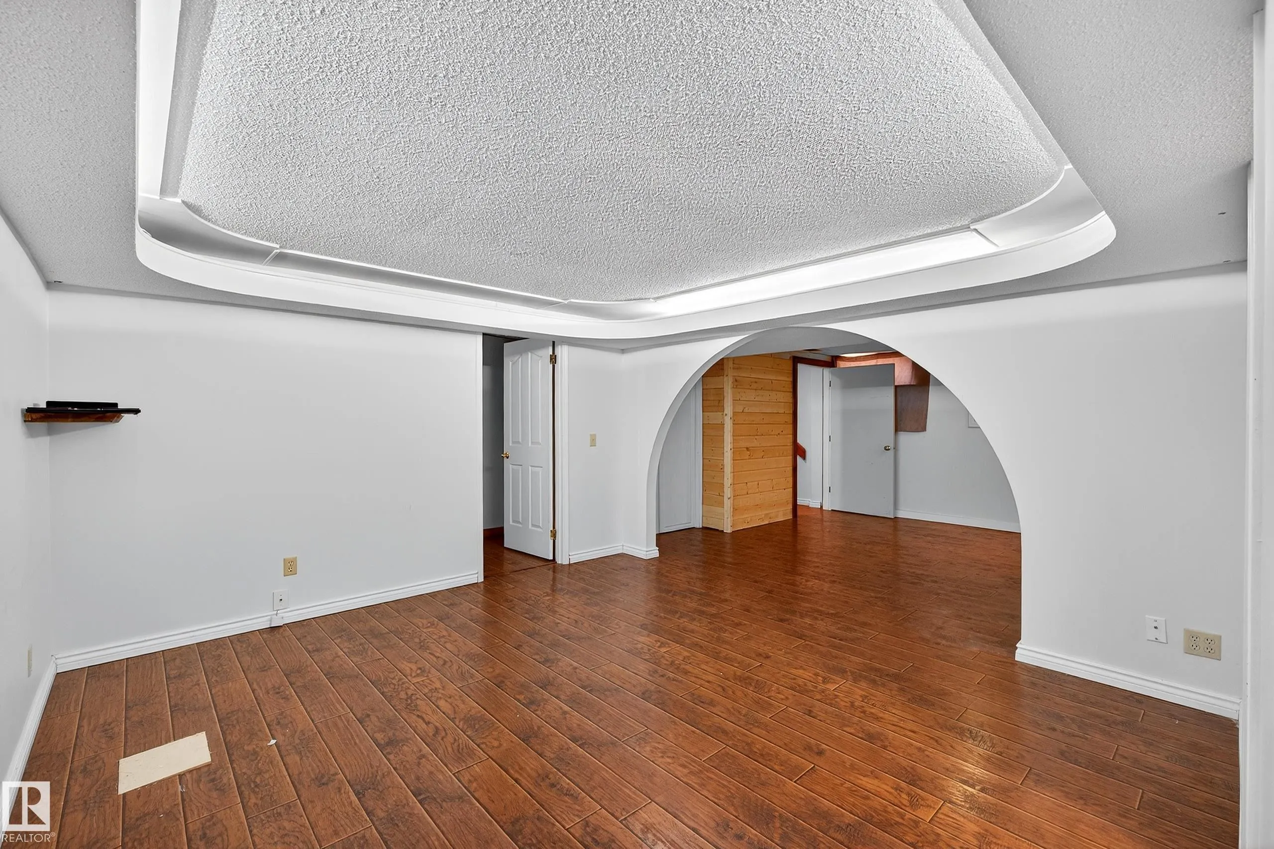 116 CORINTHIA Drive