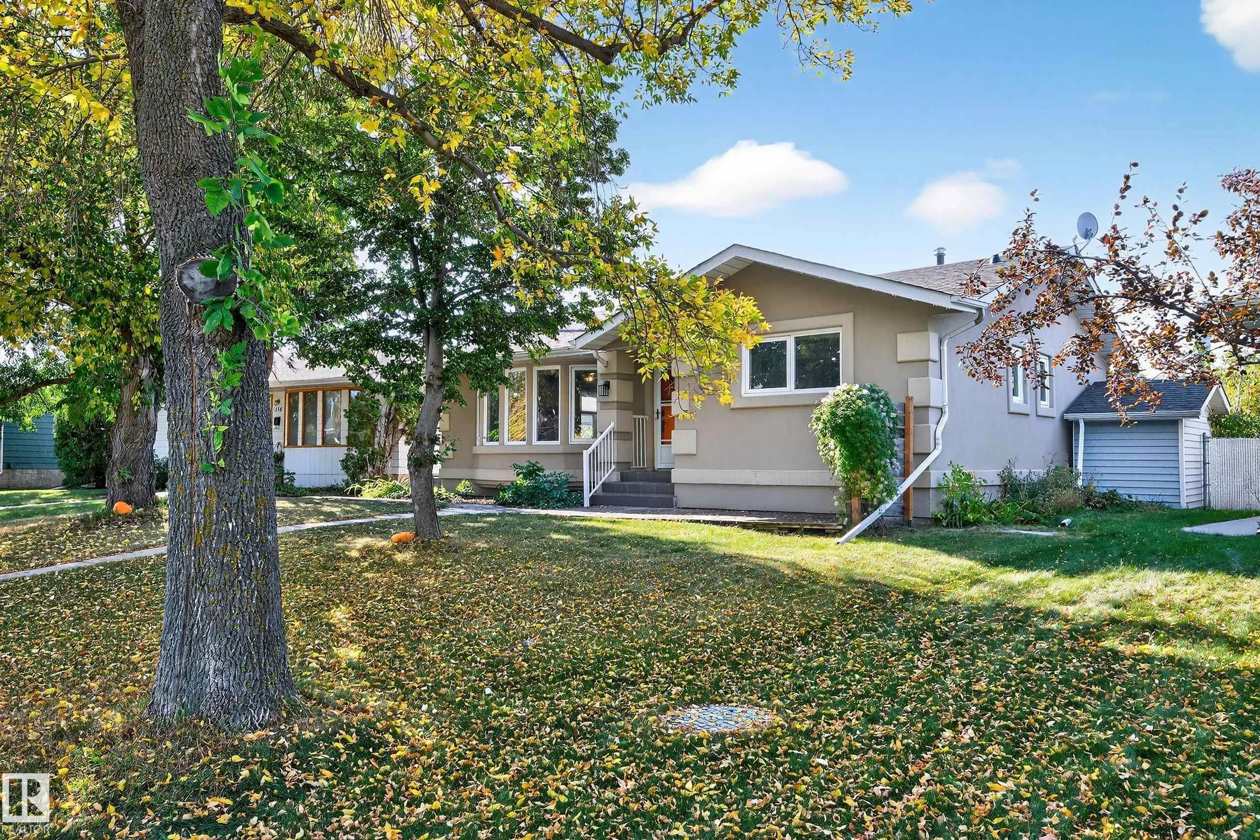 116 CORINTHIA Drive