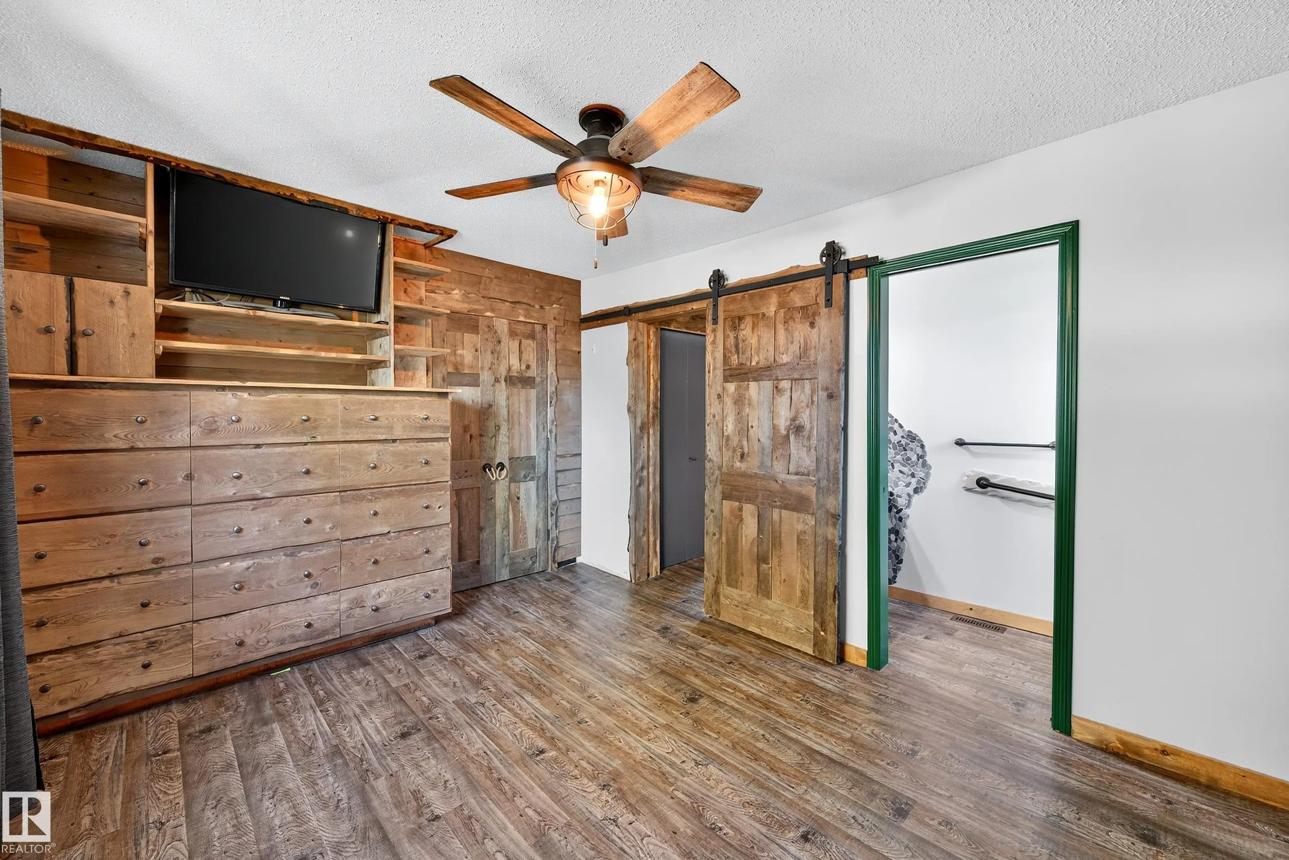 116 CORINTHIA Drive