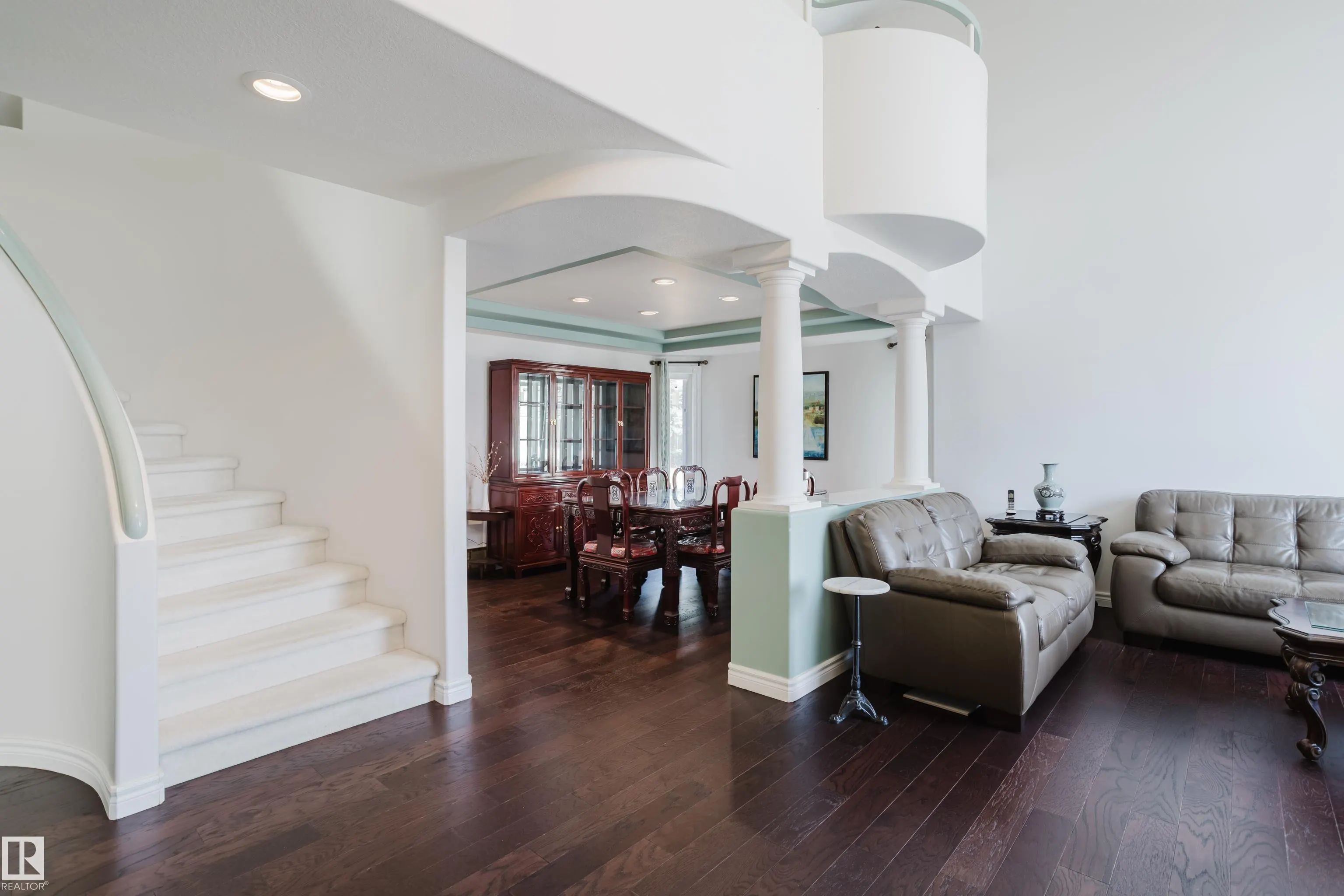 316 BURTON Road