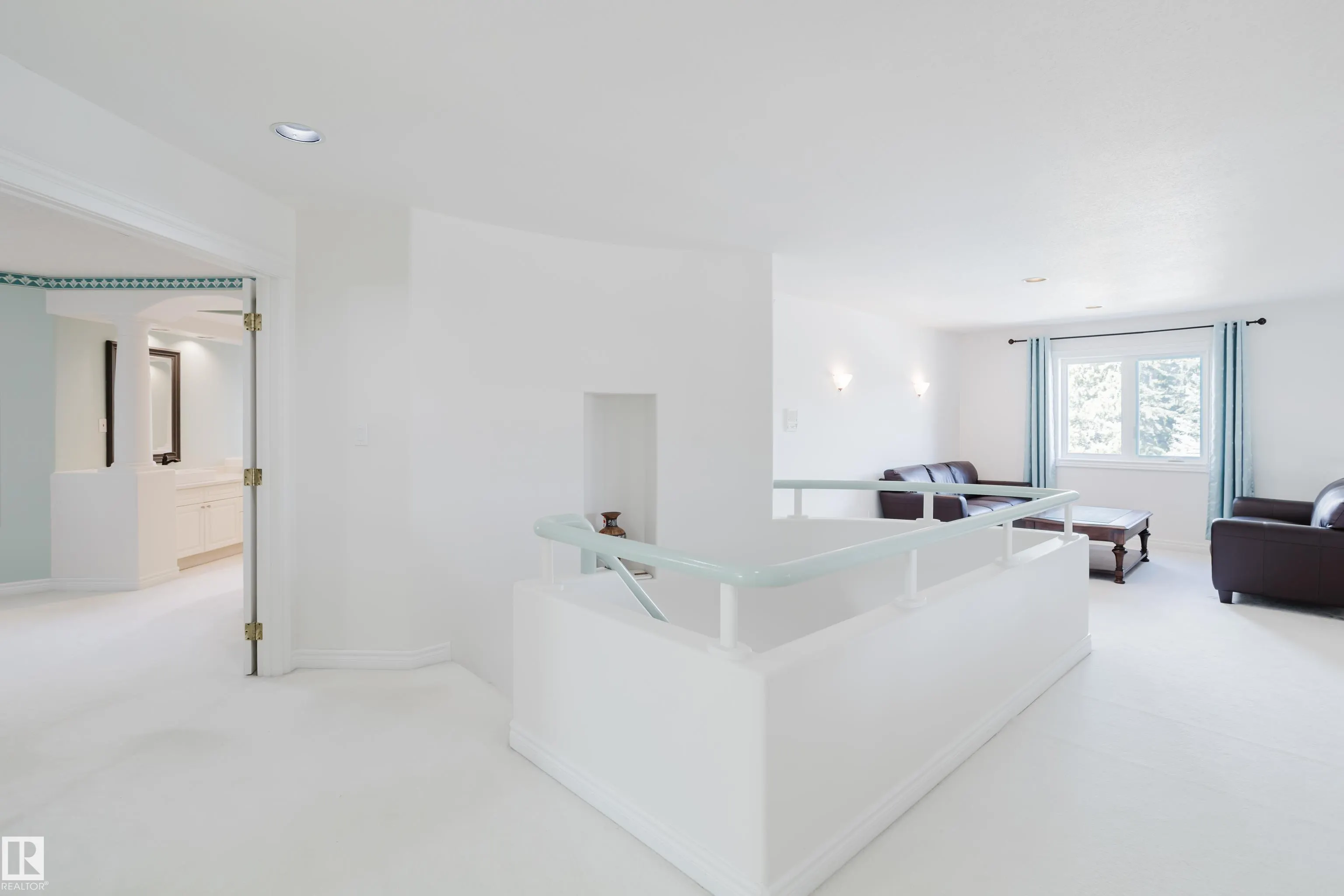 316 BURTON Road
