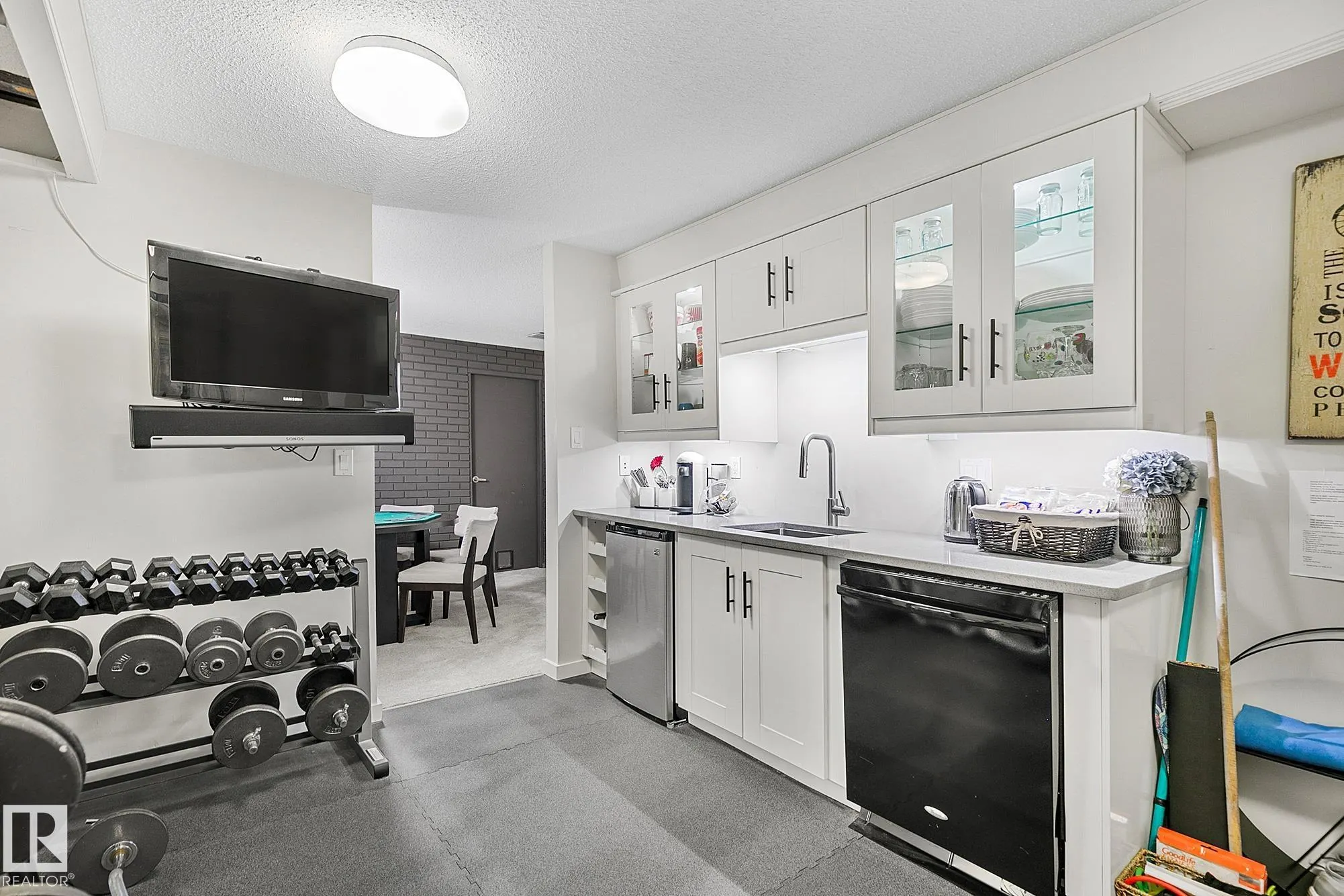 3 QUESNELL Road