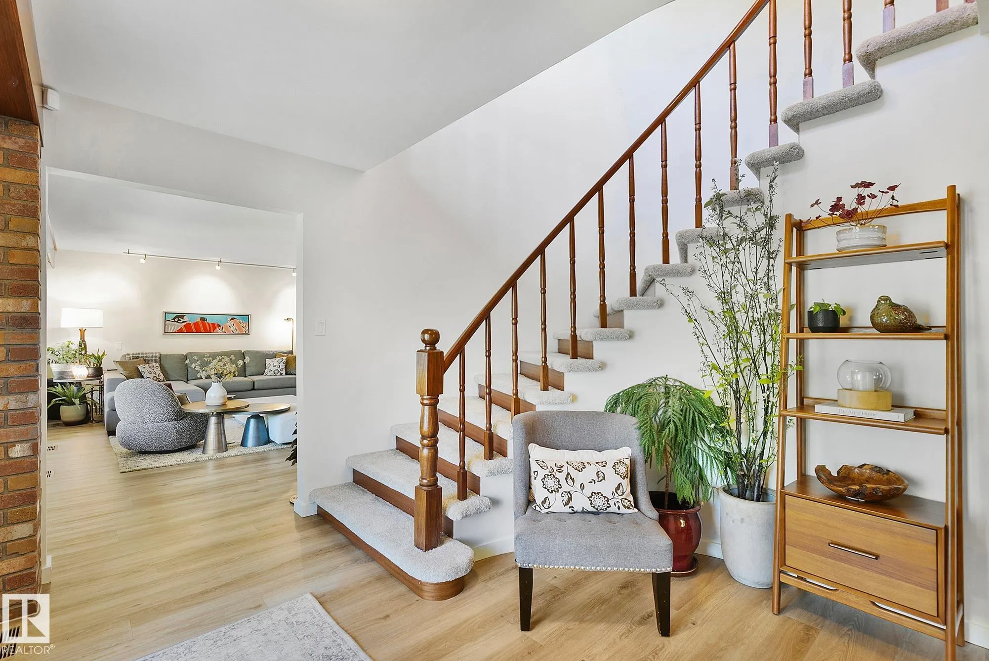 3 QUESNELL Road