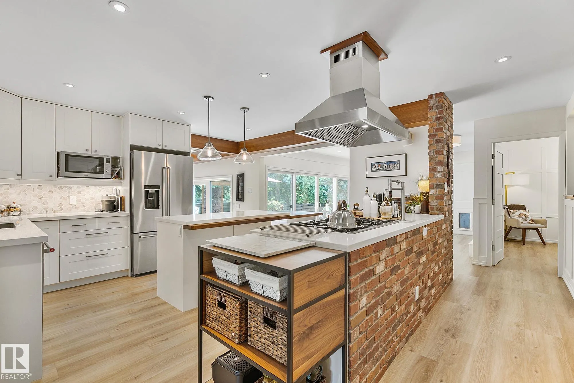 3 QUESNELL Road