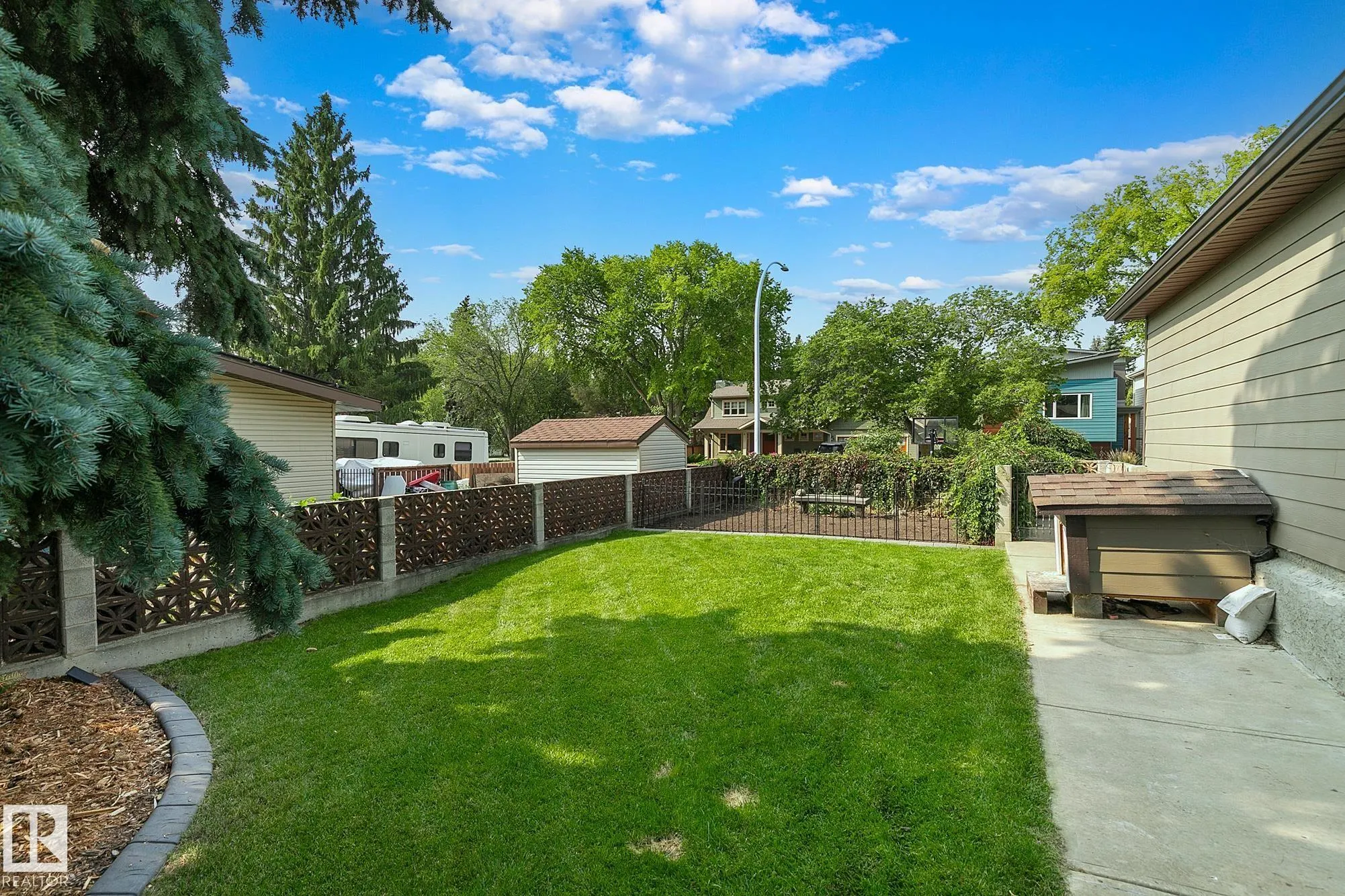 3 QUESNELL Road