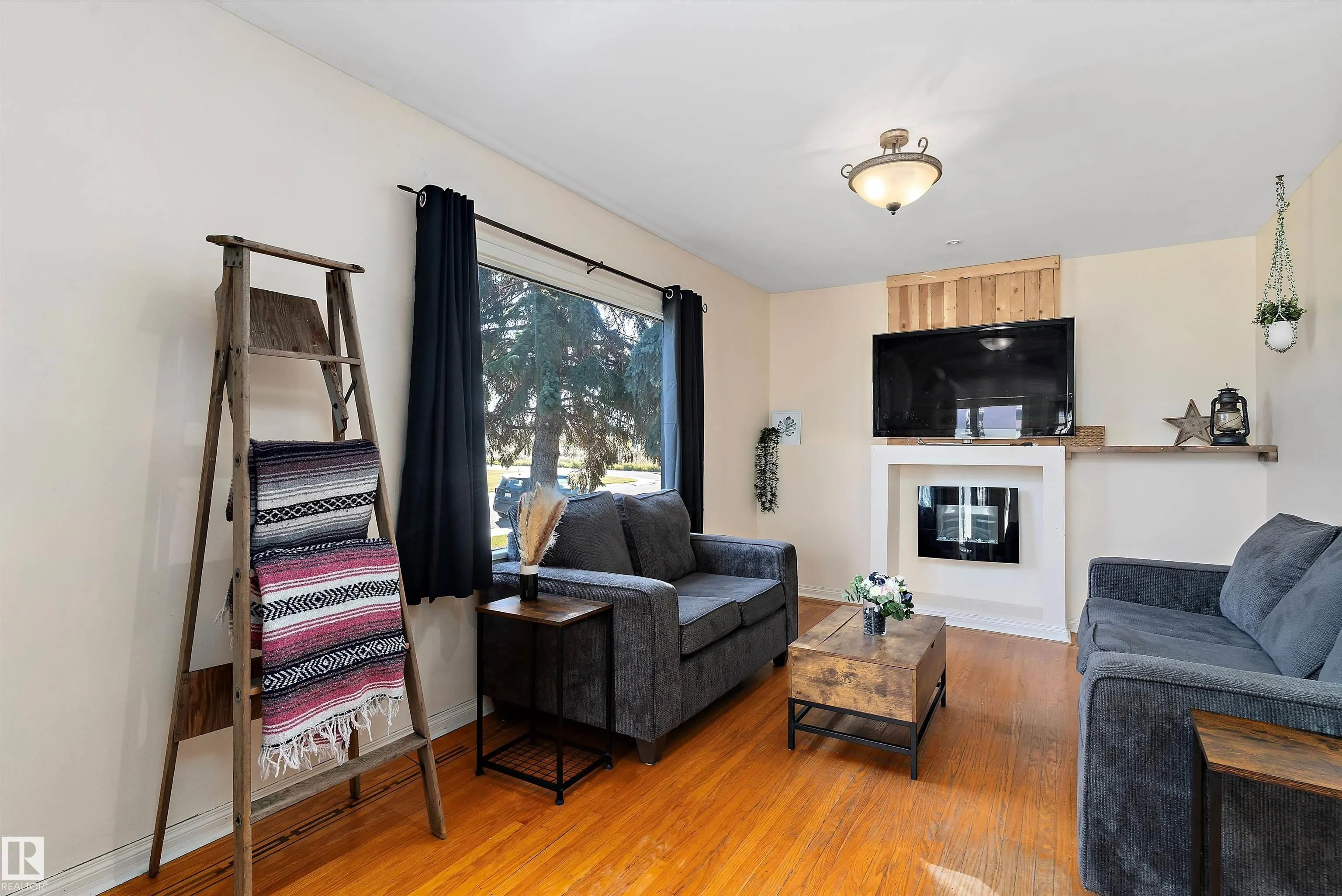 12712 130 Street