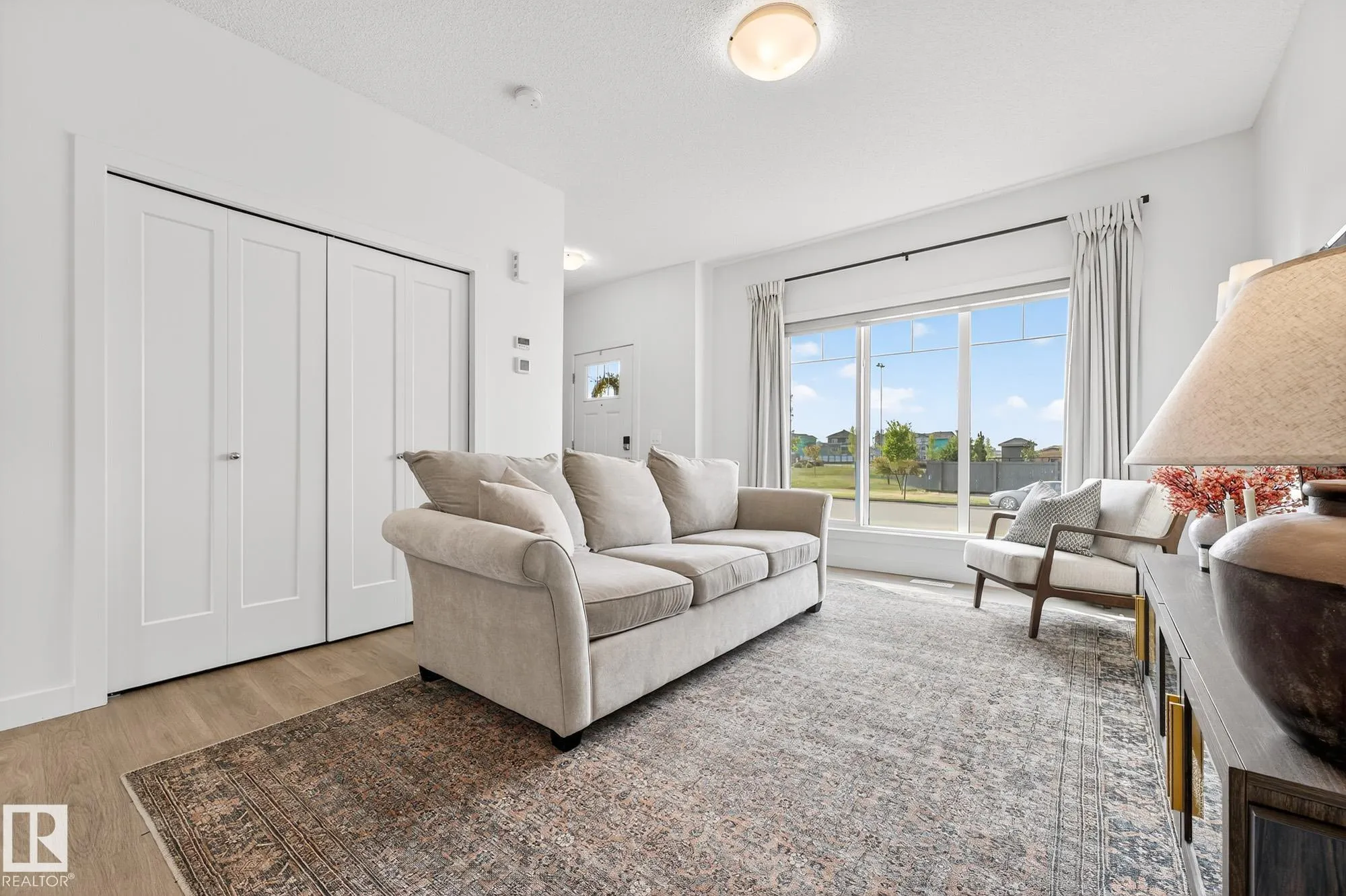 658 BLACK STONE Boulevard