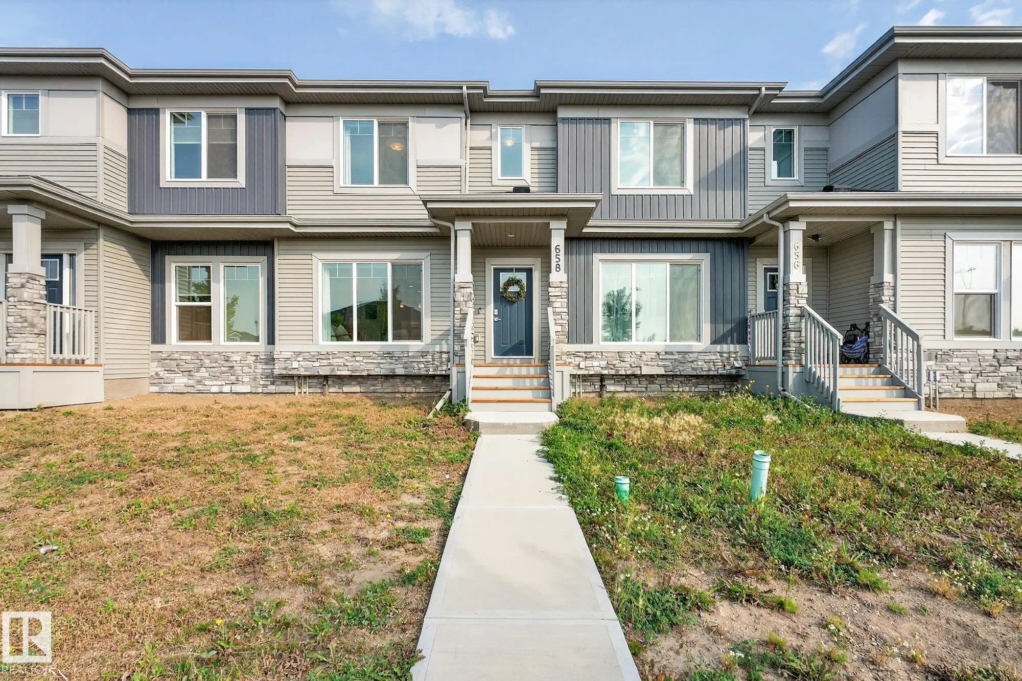 658 BLACK STONE Boulevard