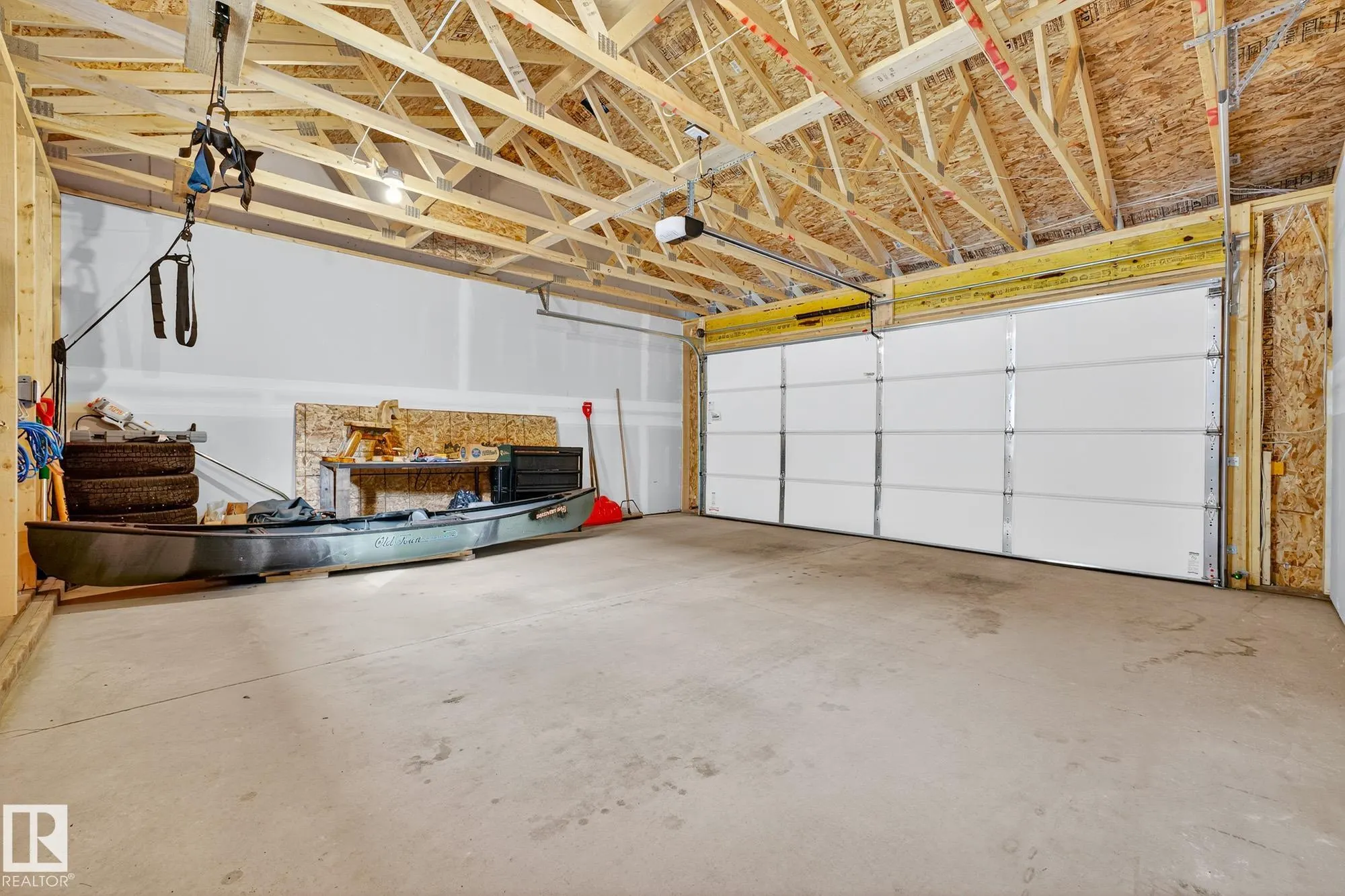 658 BLACK STONE Boulevard