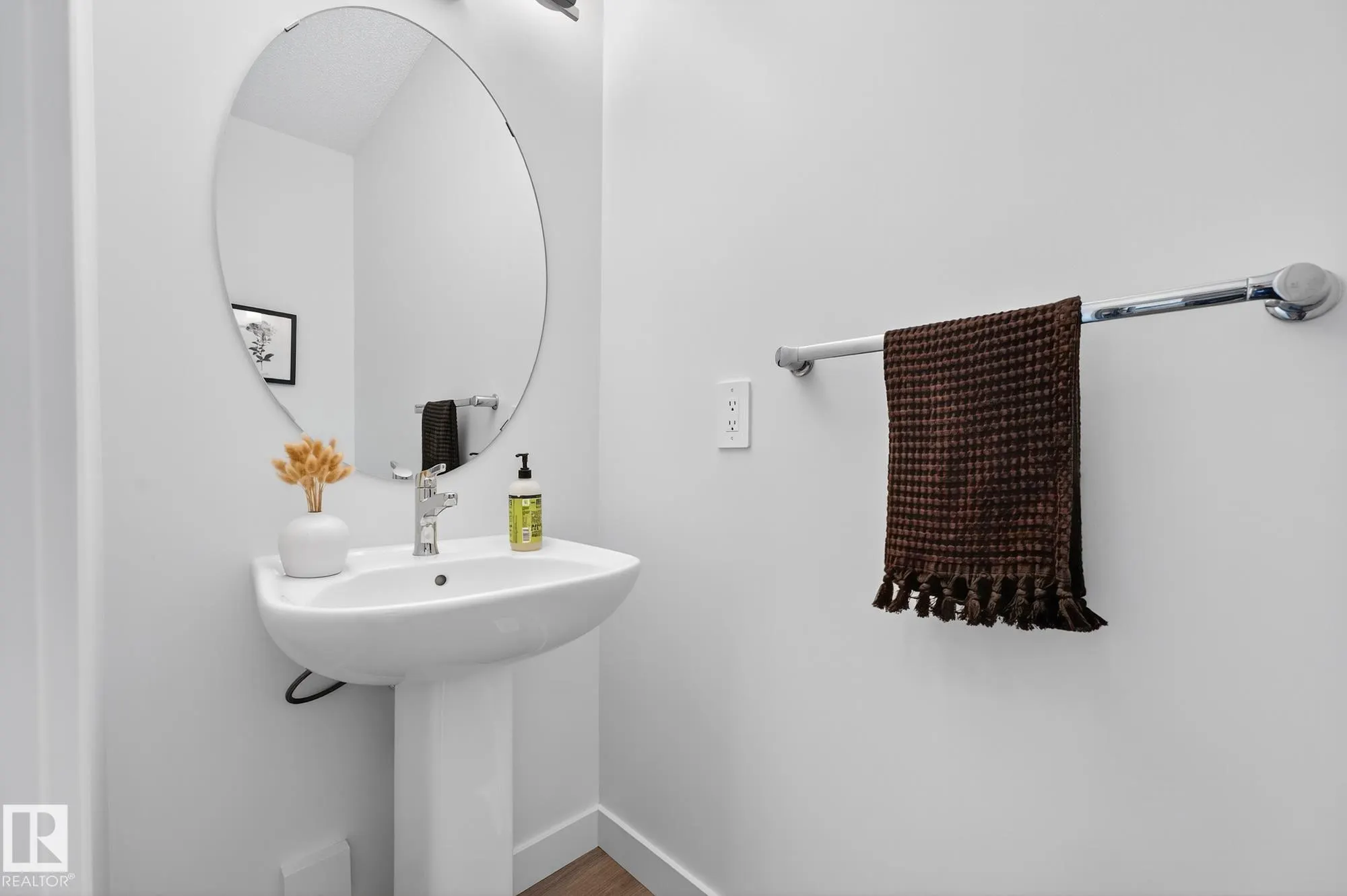 658 BLACK STONE Boulevard