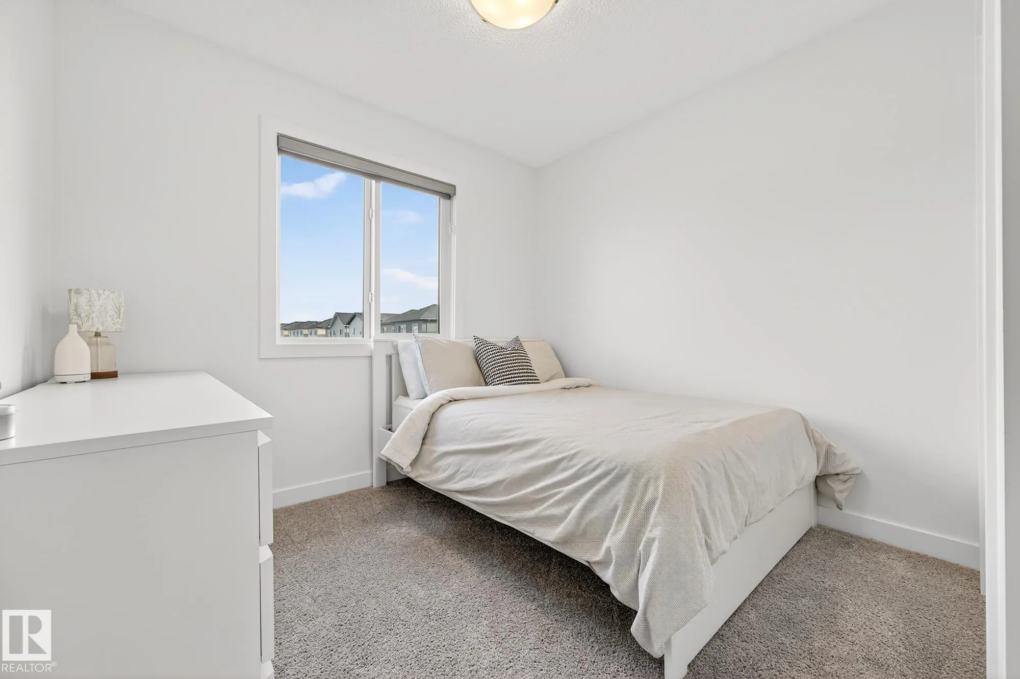 658 BLACK STONE Boulevard