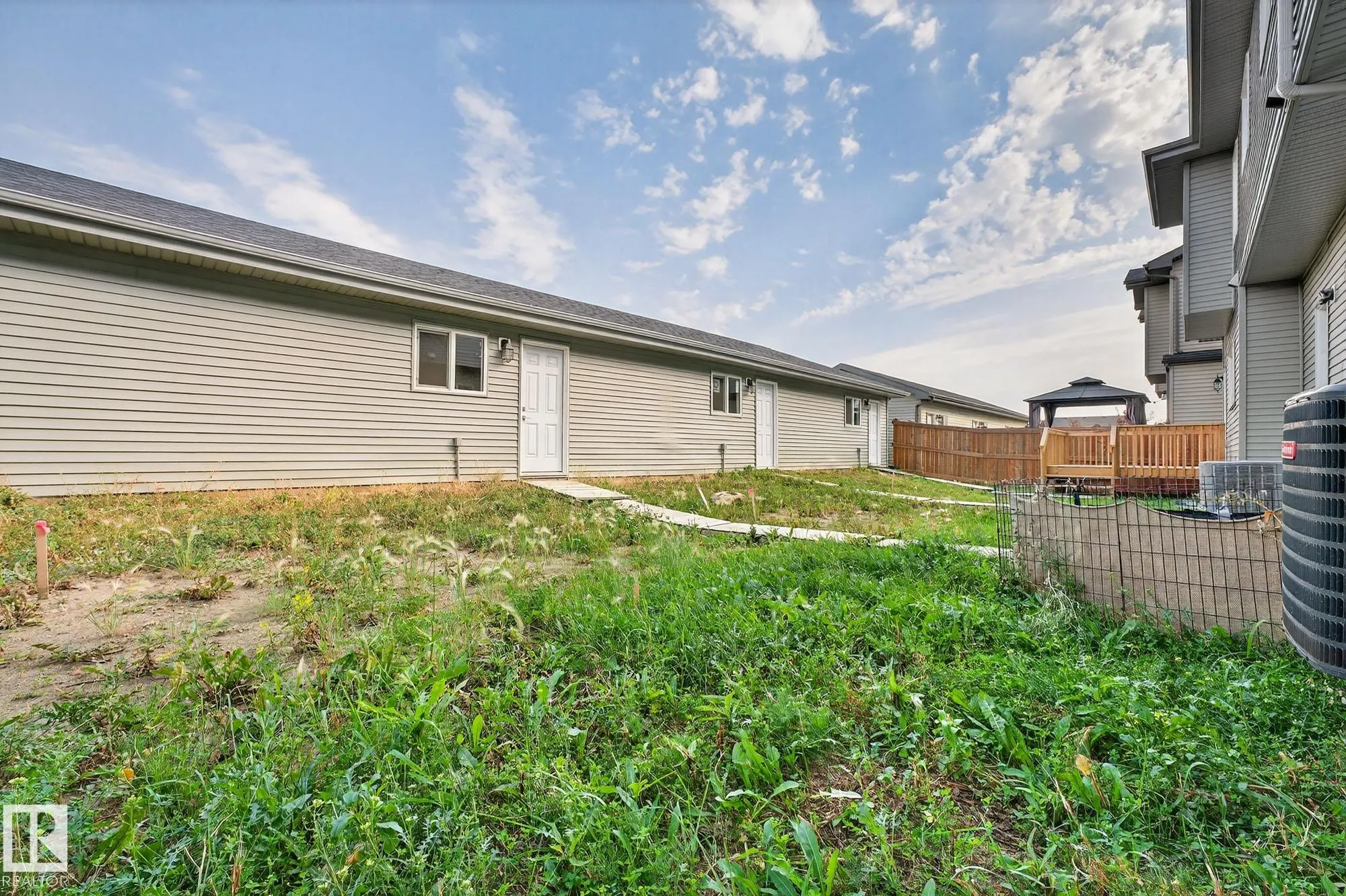 658 BLACK STONE Boulevard