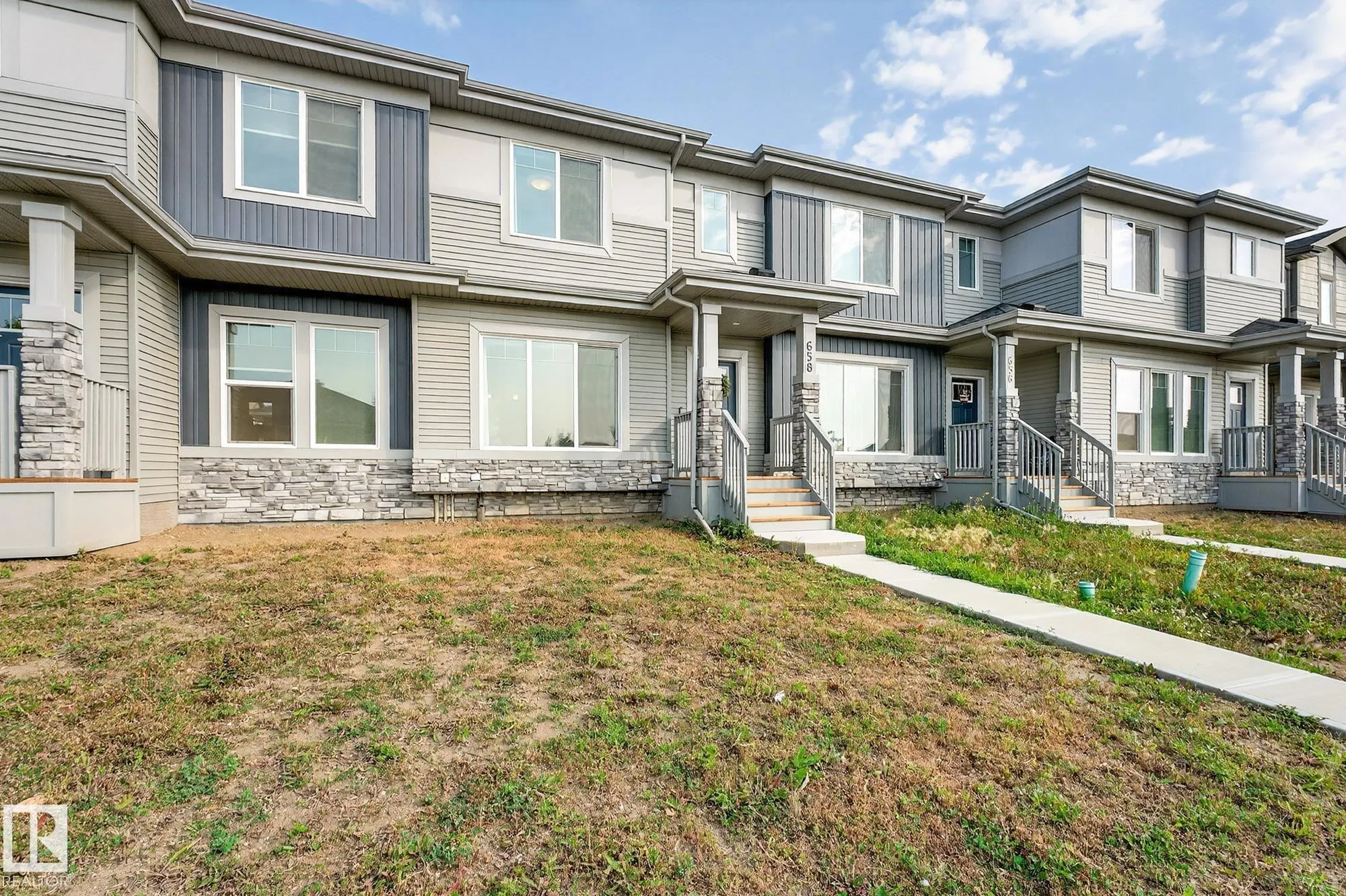 658 BLACK STONE Boulevard