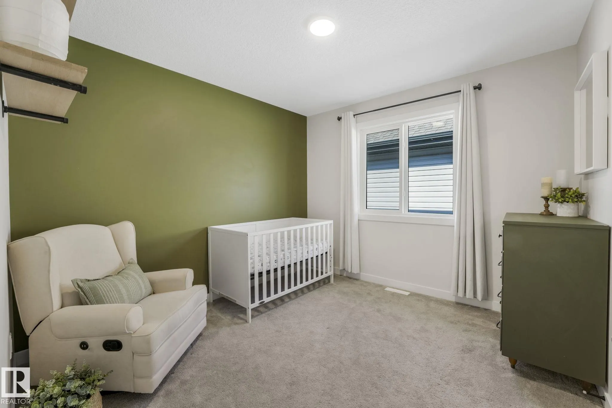 37 SPRINGBROOK Wynd