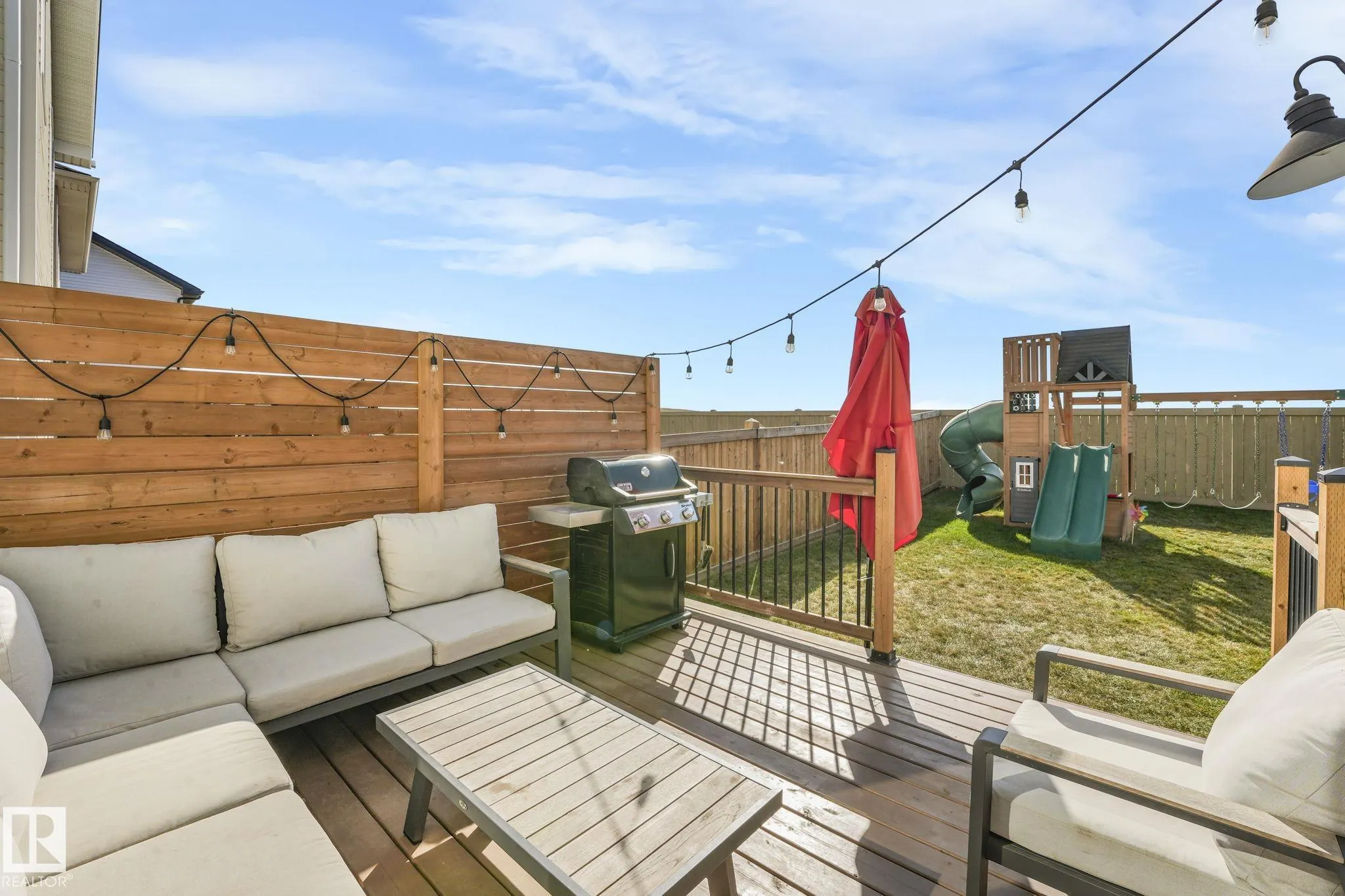 37 SPRINGBROOK Wynd