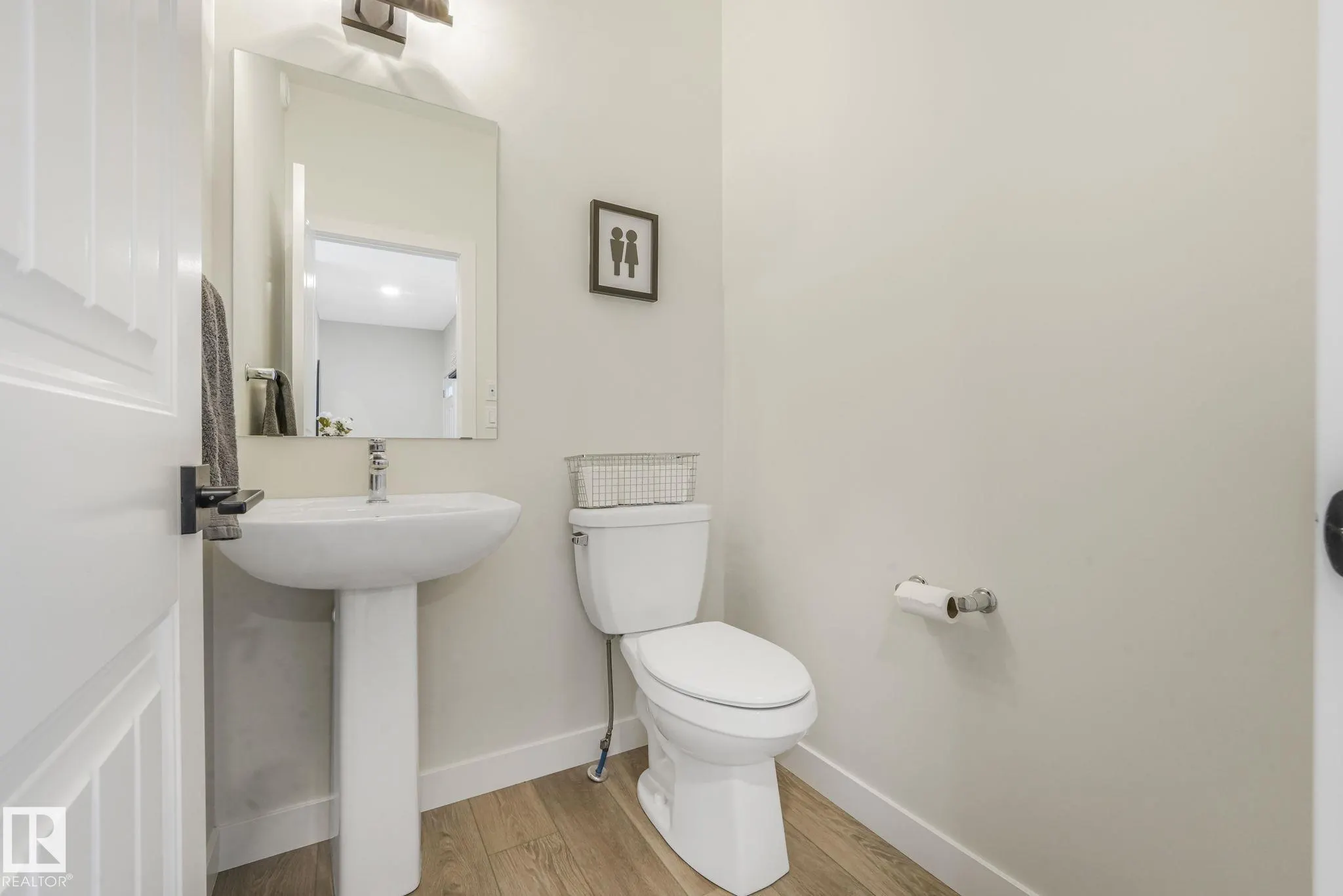 37 SPRINGBROOK Wynd