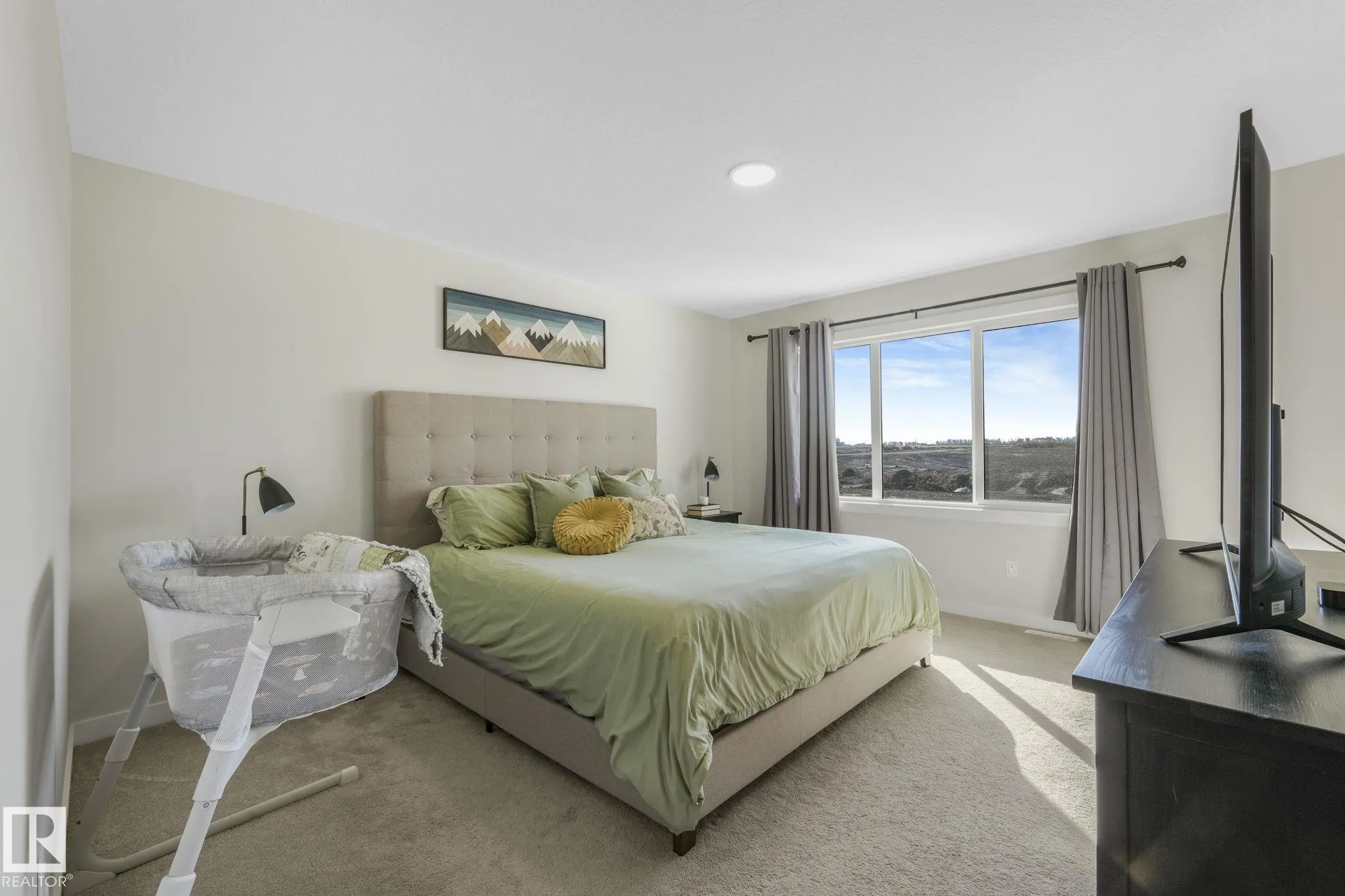 37 SPRINGBROOK Wynd