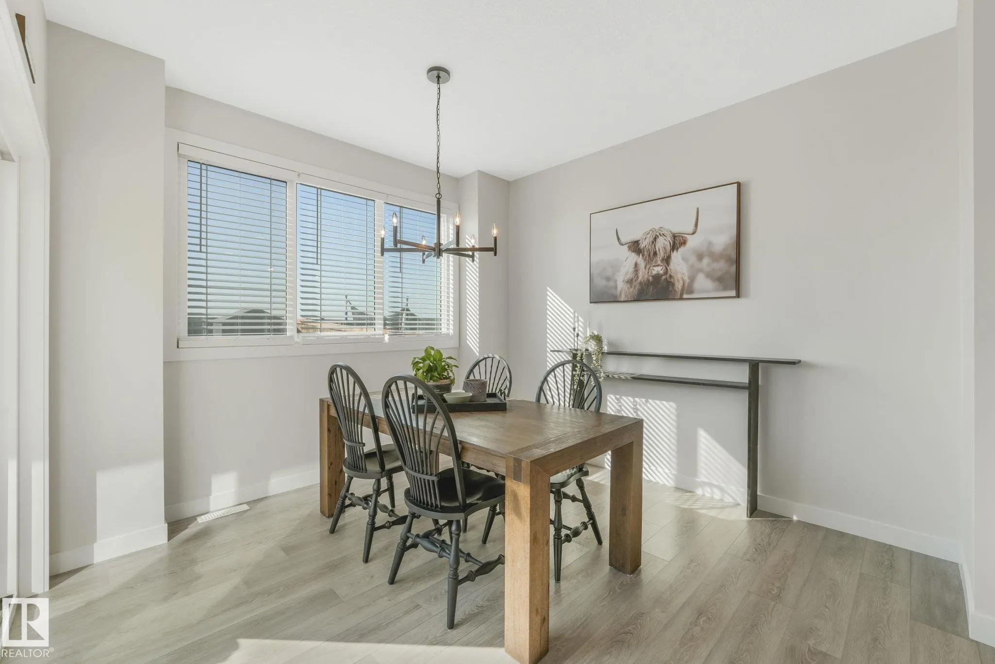 37 SPRINGBROOK Wynd